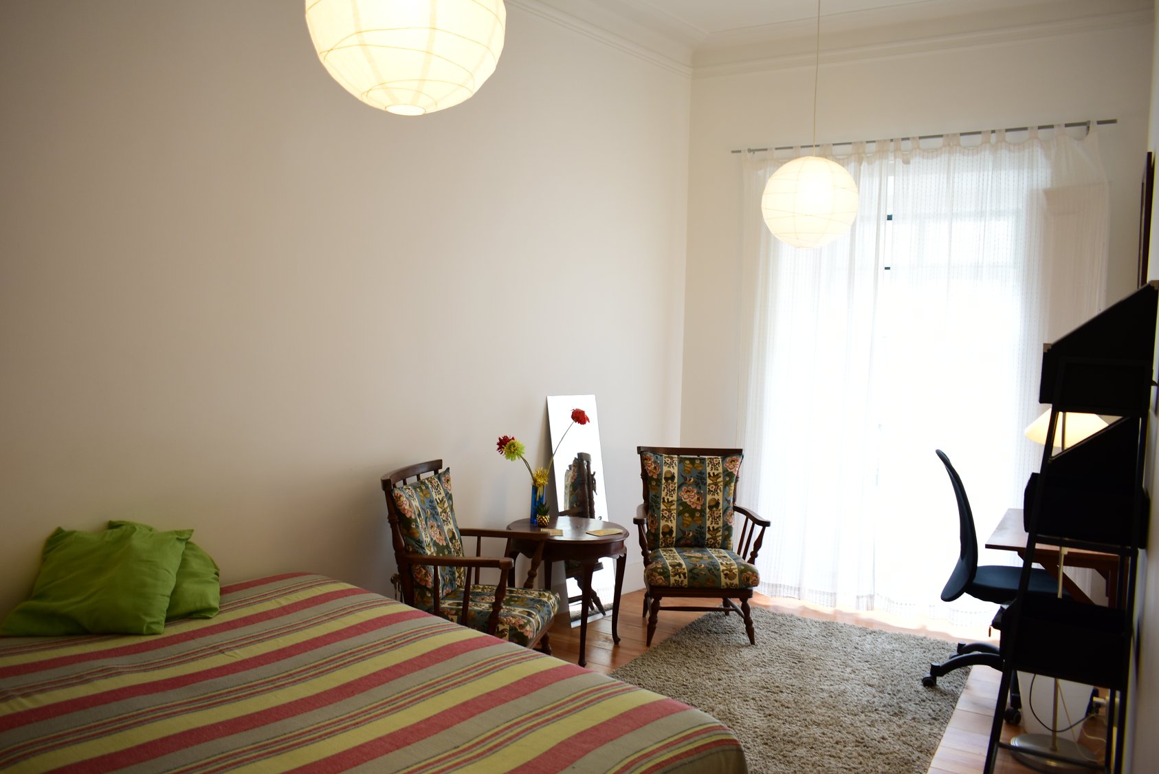 Big room nº 1 with double bed in Bairro Alto em Bairro Alto, lisboa – foto 2 de 14