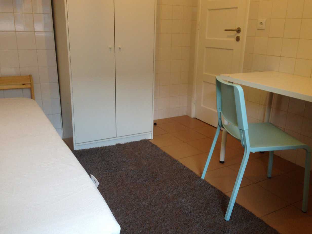 Comfortable Room 2 - Furnished & Terrace em Olaias, lisboa – foto 2 de 19