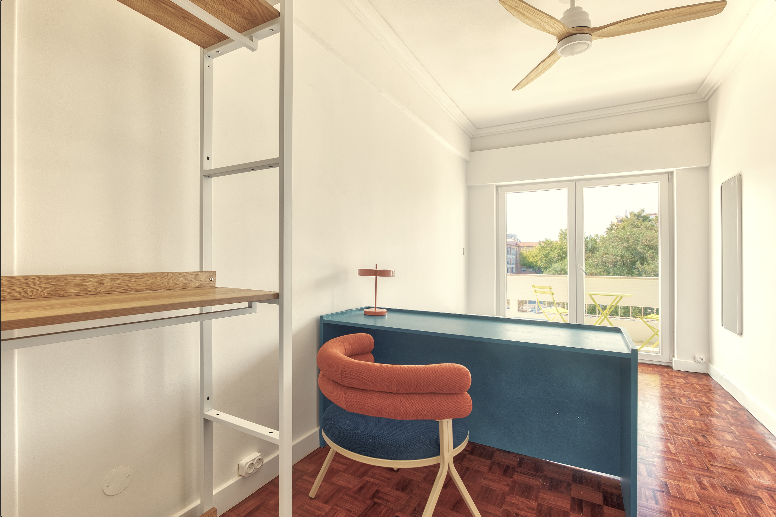 Stylish Single Room 2 with Natural Light & Terrace em São Domingos de Benfica, lisboa – foto 3 de 18