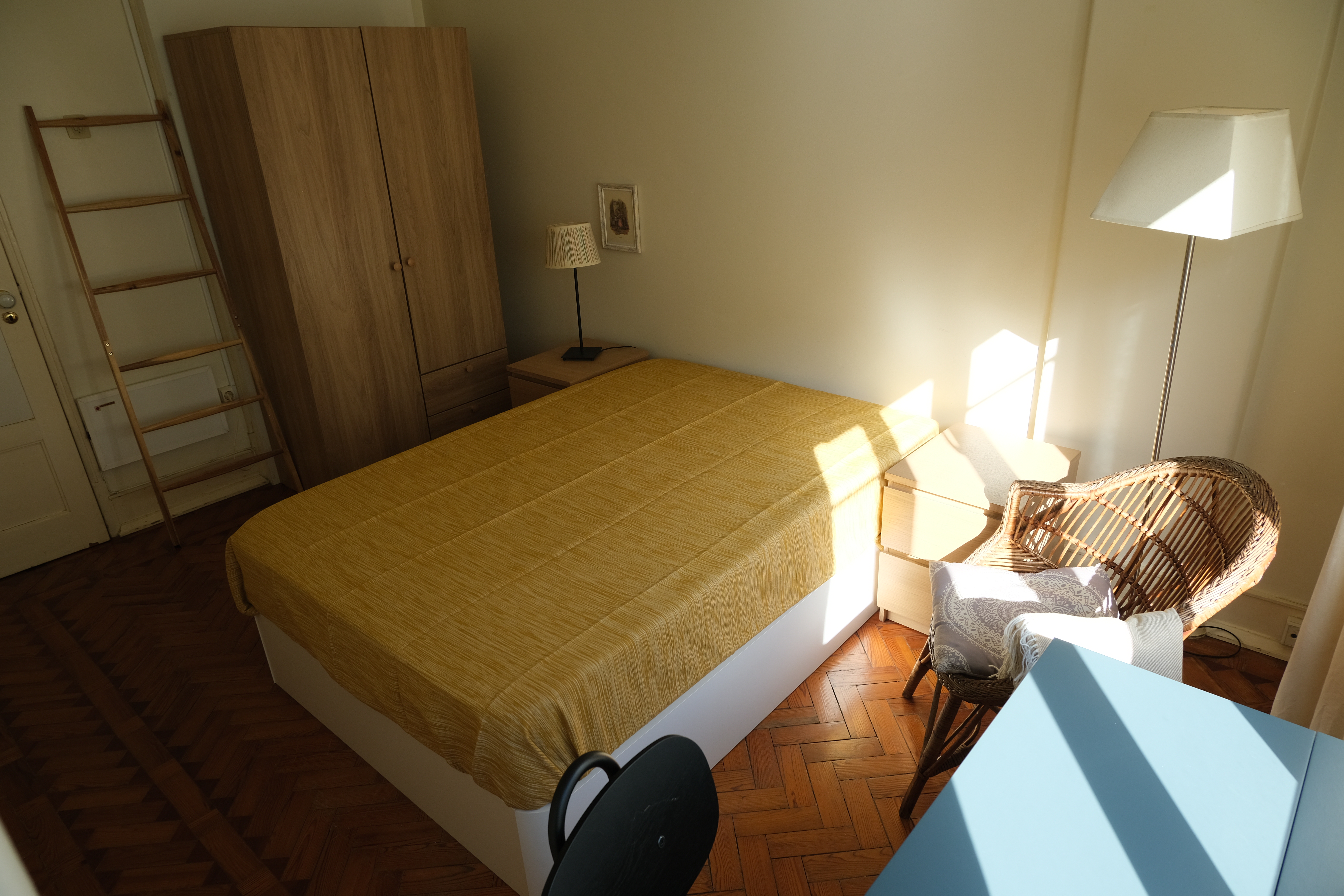 Room Amarelo em Arroios, lisboa – foto 3 de 18