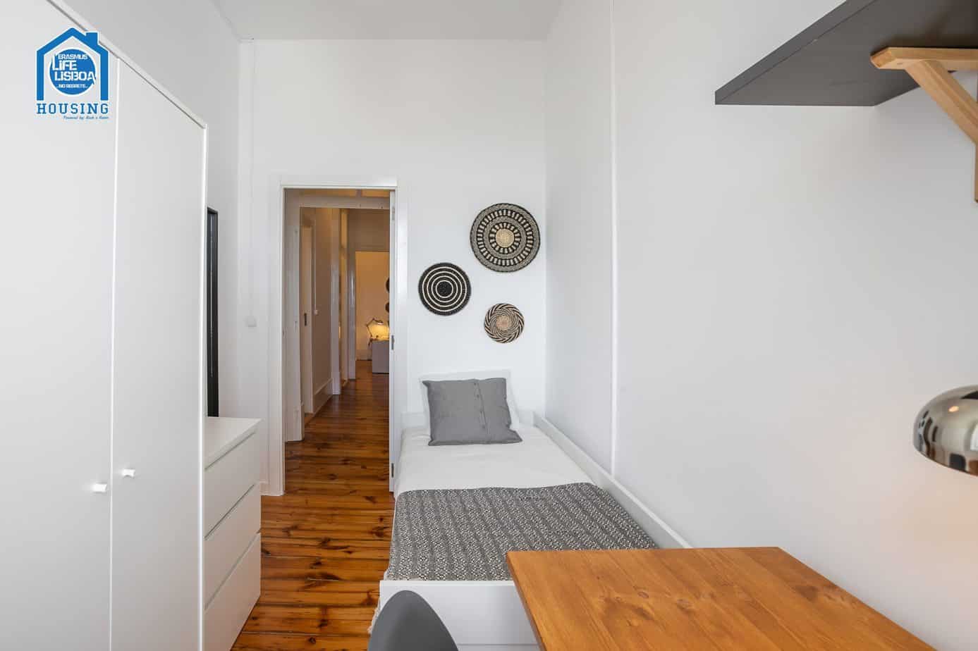 Comfortable & Private Room 6 in Santos-o-Velho in Santos-o-Velho, lisboa – photo 2 of 8