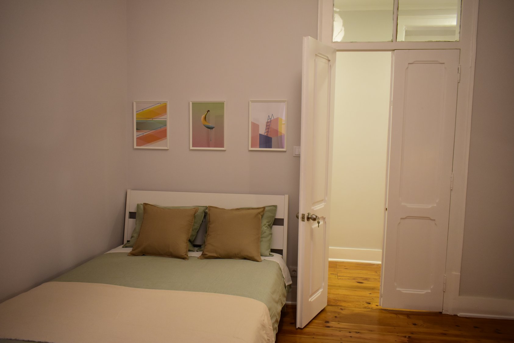 Stylish Furnished Room 5 with Natural Light em lisboa – foto 1 de 3