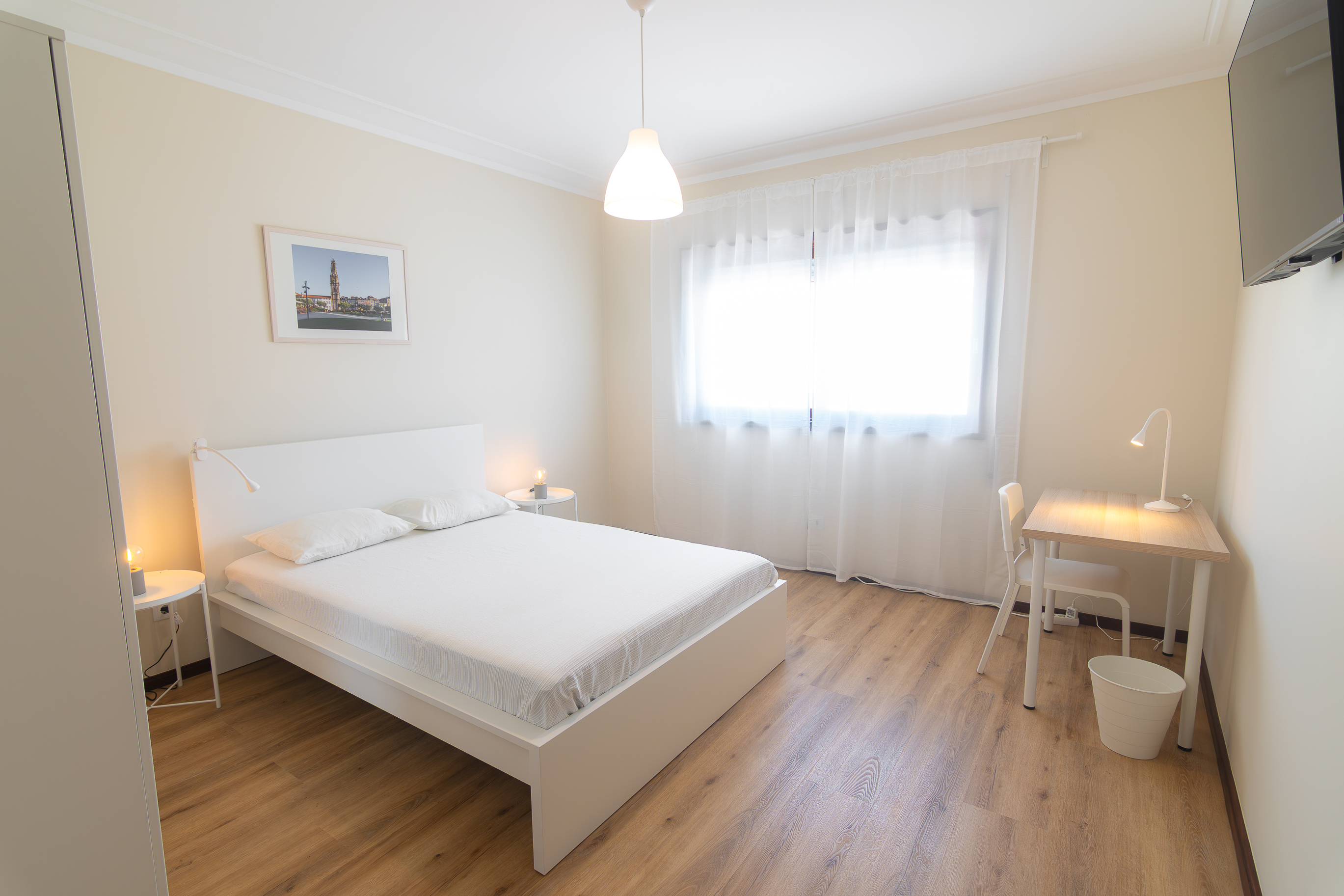 Bedroom 1 in Santo Ovídeo Flat em porto – foto 1 de 3