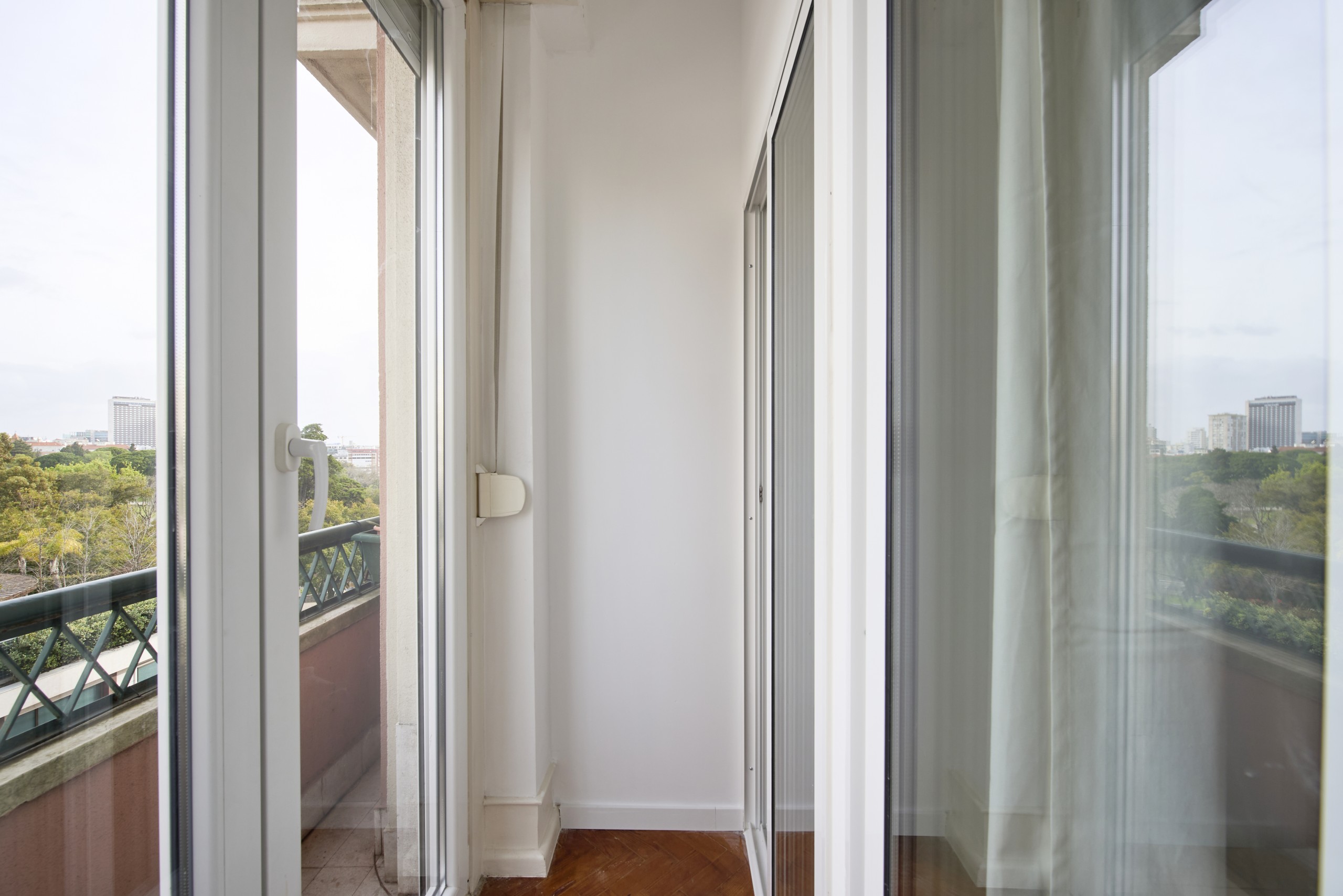 Luminous Double Room 4 & Workspace em Coração de Jesus, lisboa – foto 5 de 24