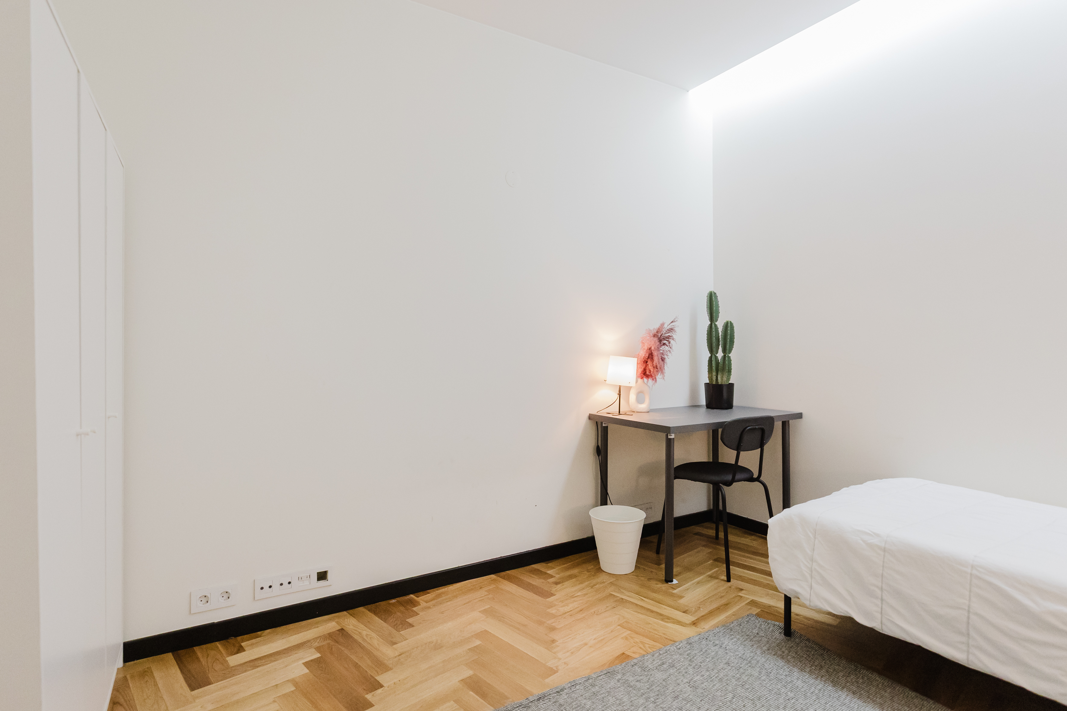 Comfortable Single Room 7 with Desk & Wardrobe em Porto – foto 2 de 19