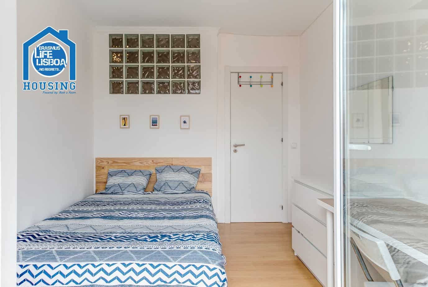 Sunny Double-Bed Room 3 with Large Window em Arroios, lisboa – foto 3 de 17