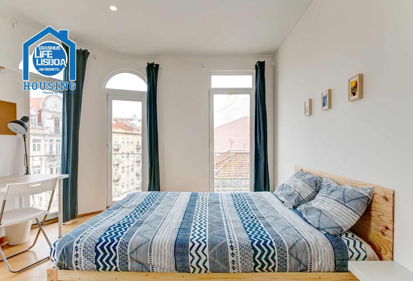 Bright Room 2 with Large Window & Private Balcony em Arroios, lisboa – foto 4 de 18