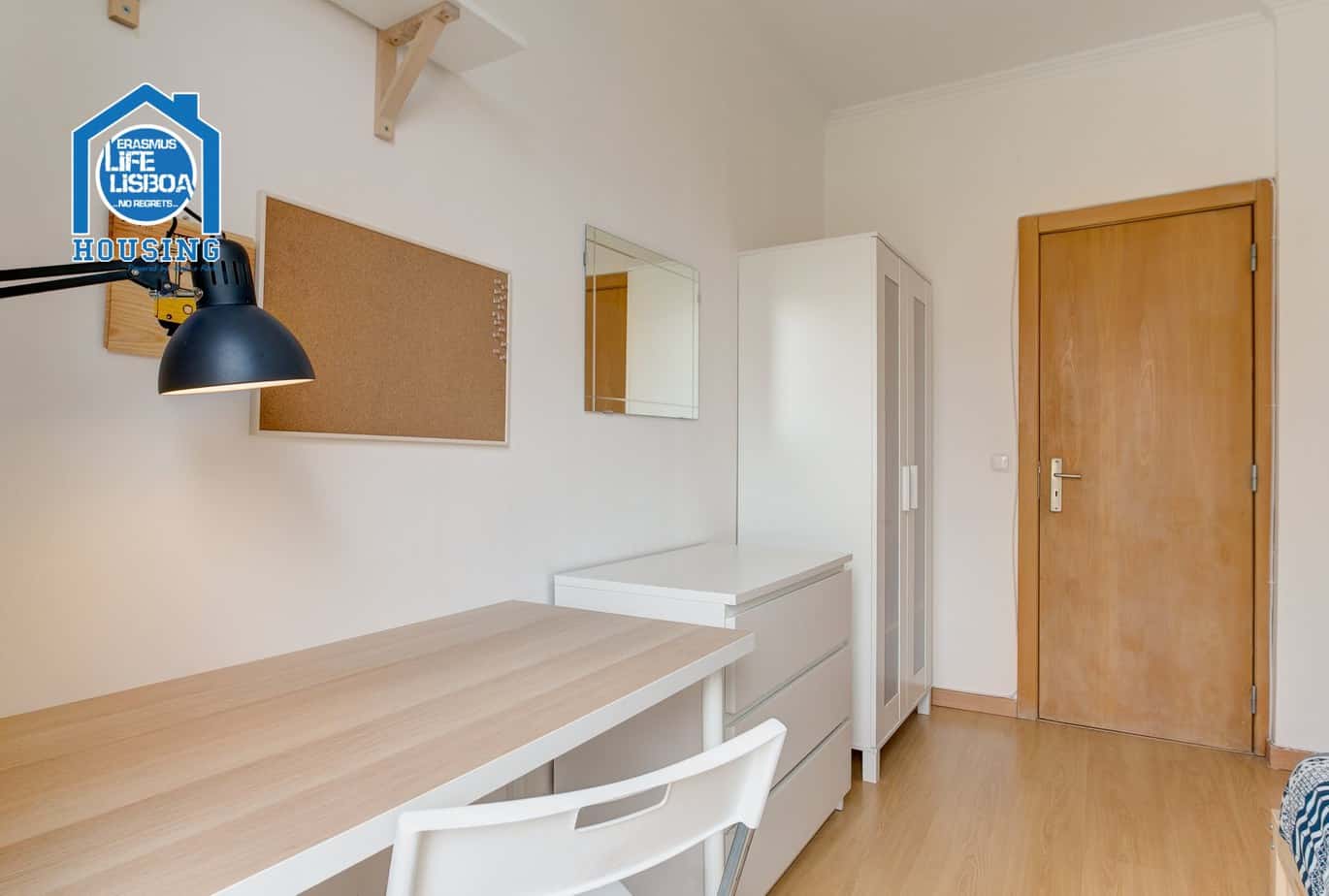 Bright & Beautiful Room 1 in Arroios em Arroios, lisboa – foto 3 de 17