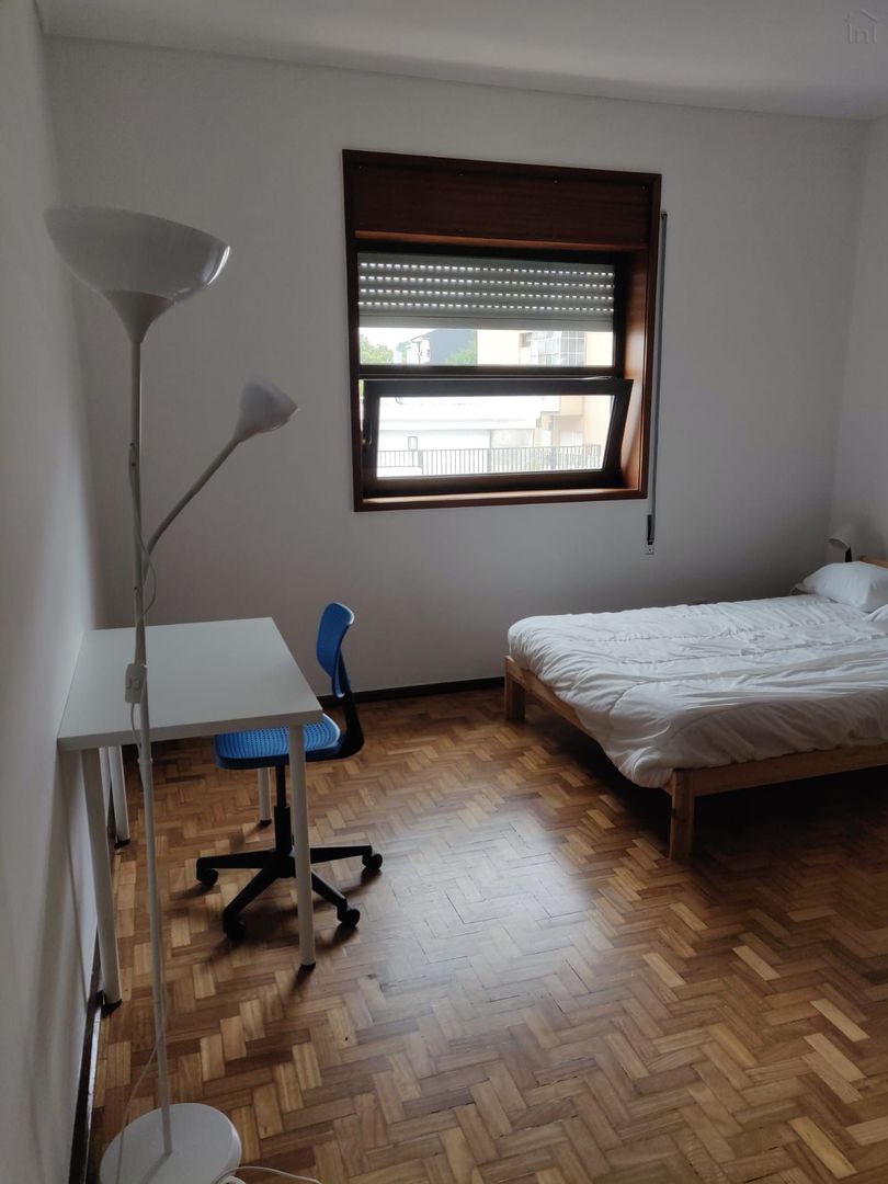 Room 1 in Cedofeita, porto – photo 2 of 14