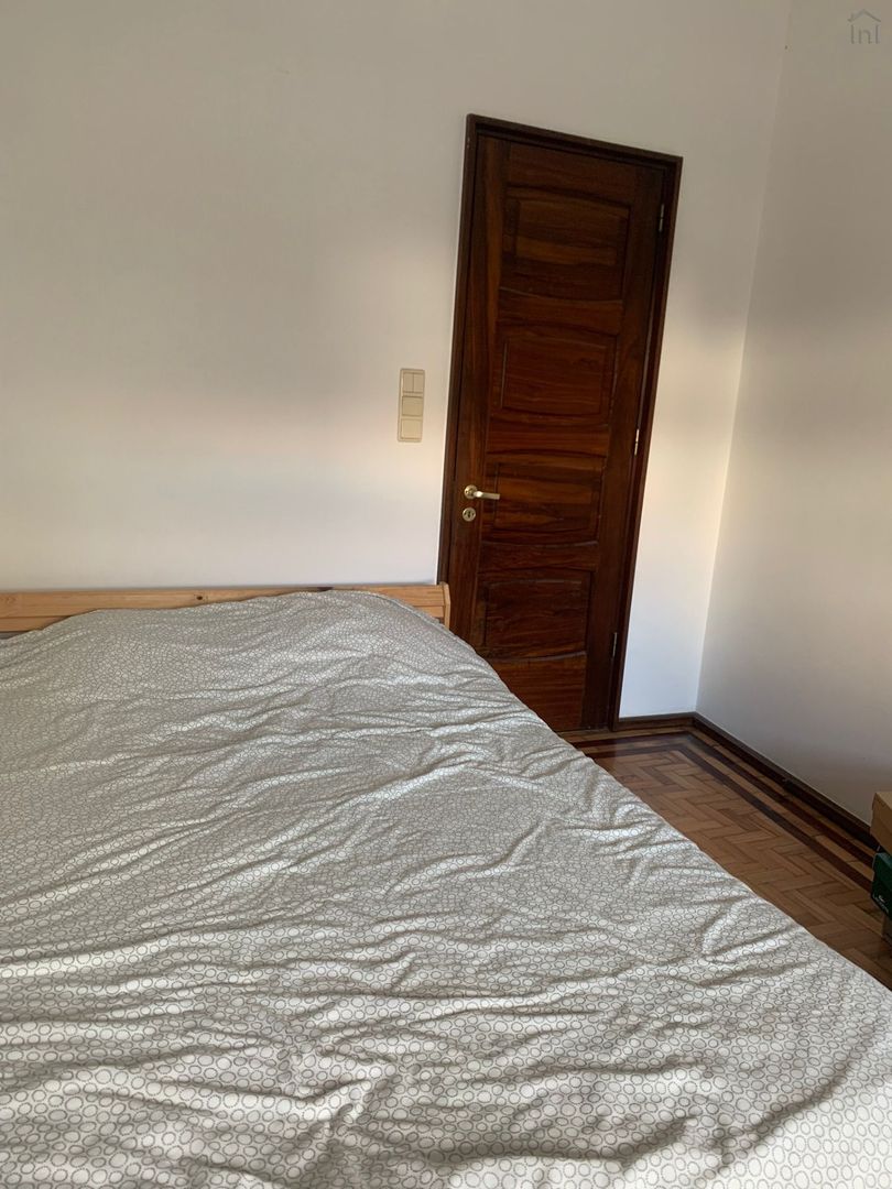 Room 4 - Quarto-pequeno em porto – foto 1 de 5
