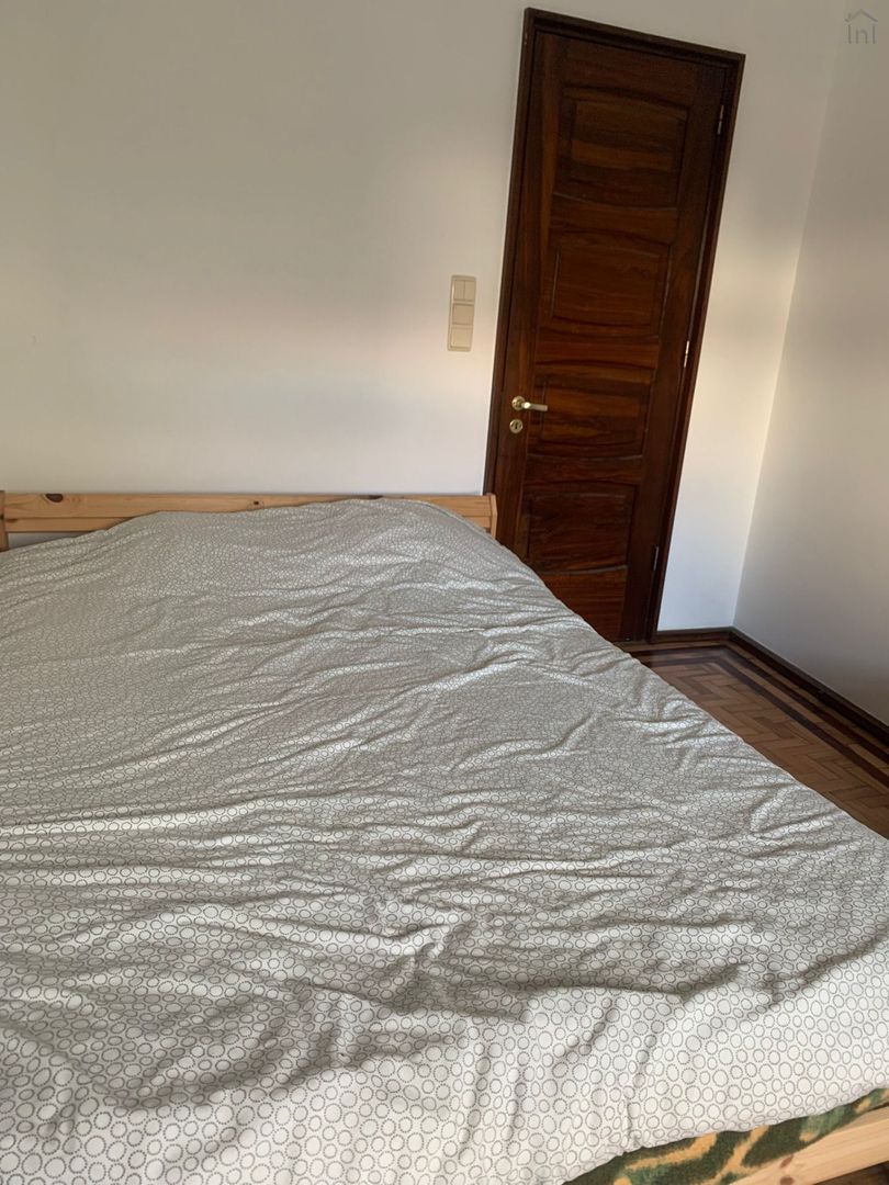 Room 4 - Quarto-pequeno in Cedofeita, porto – photo 2 of 16