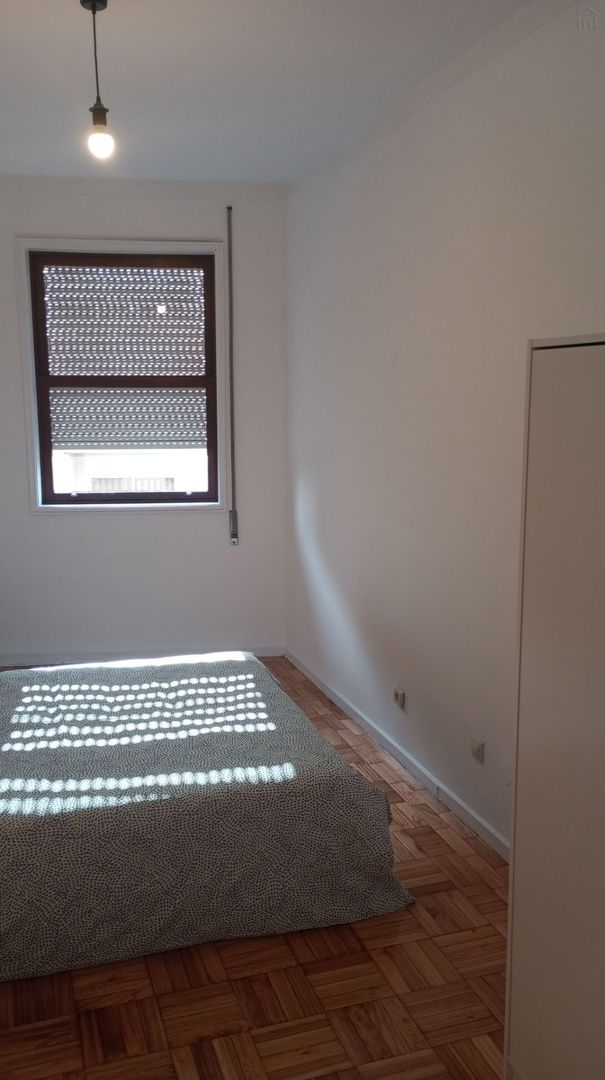 Room 2 - Quarto Casal in Lordelo do Ouro e Massarelos, porto – photo 5 of 31