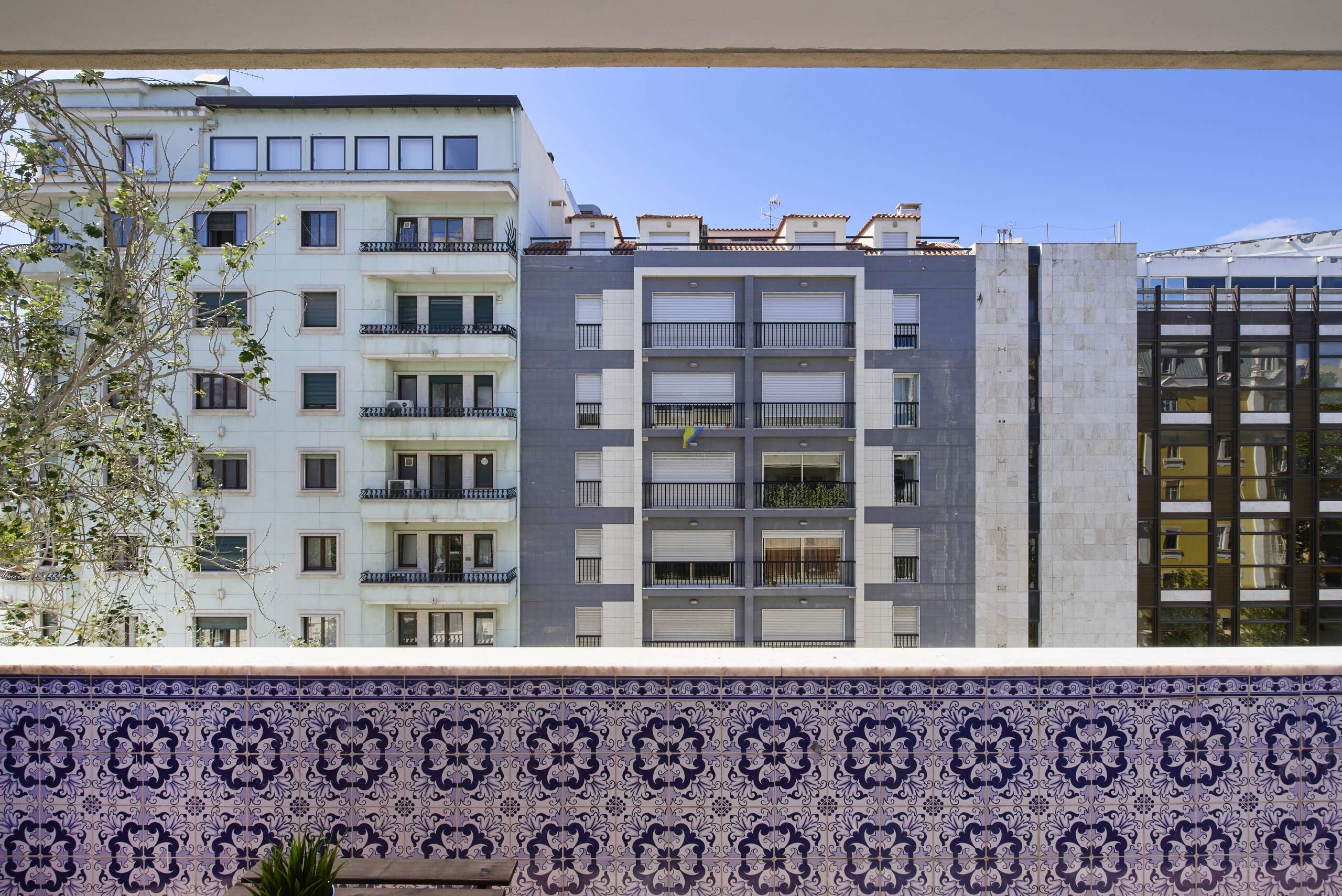 Productive Room 6 with Desk & Storage em Picoas, lisboa – foto 5 de 14
