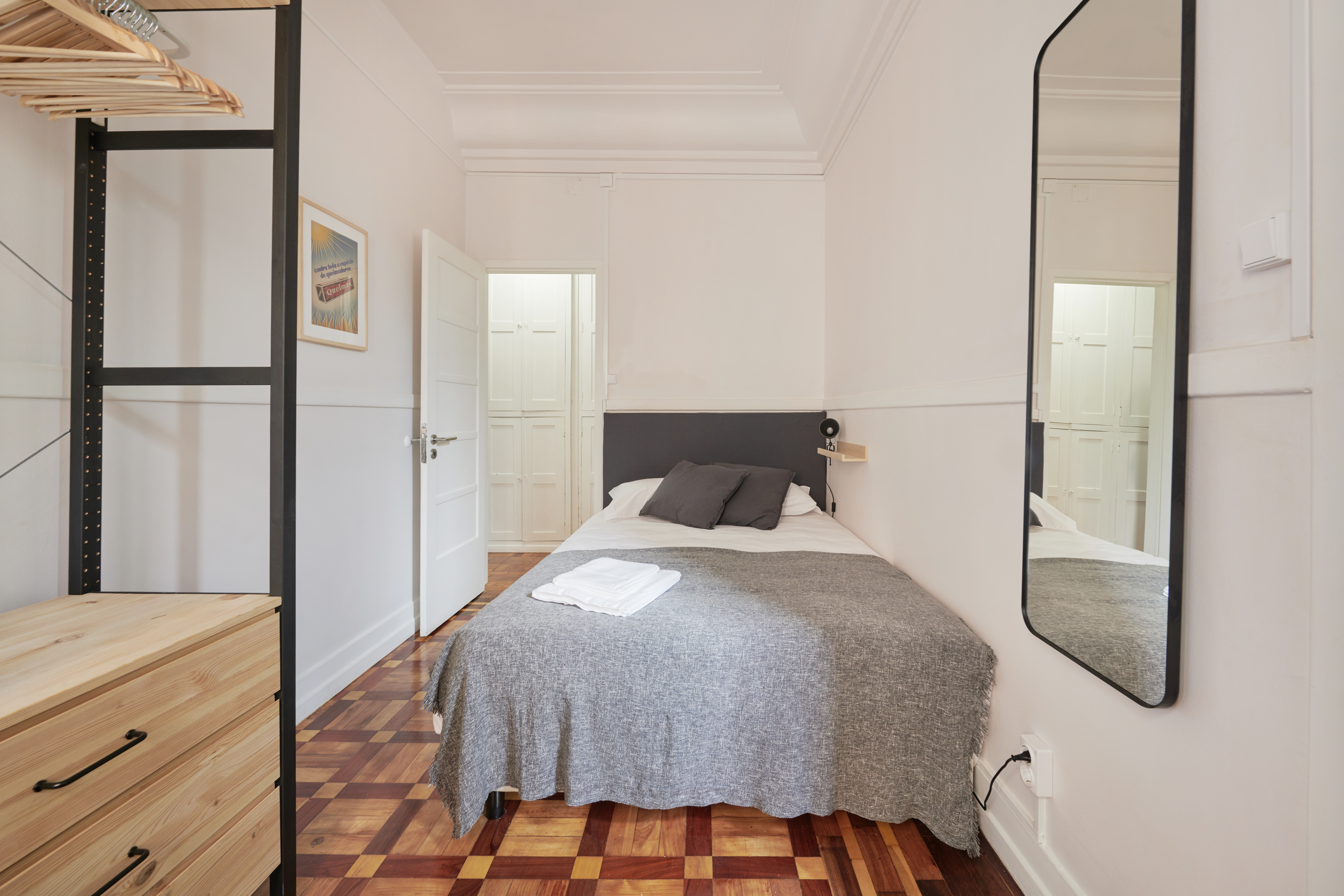 Quarto 7 in Marquês de Pombal, lisboa – photo 4 of 28