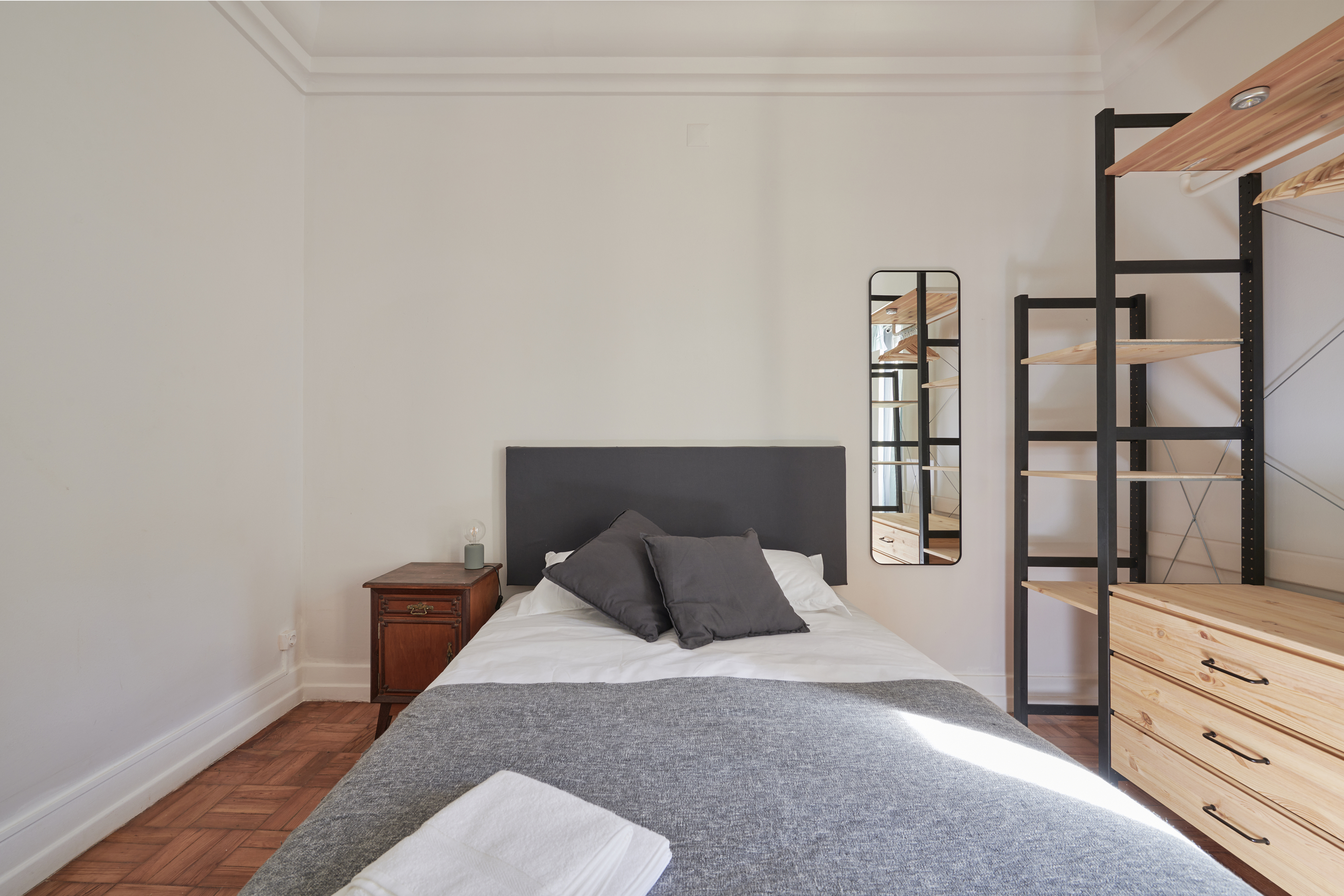 Quarto 4 in Marquês de Pombal, lisboa – photo 5 of 31