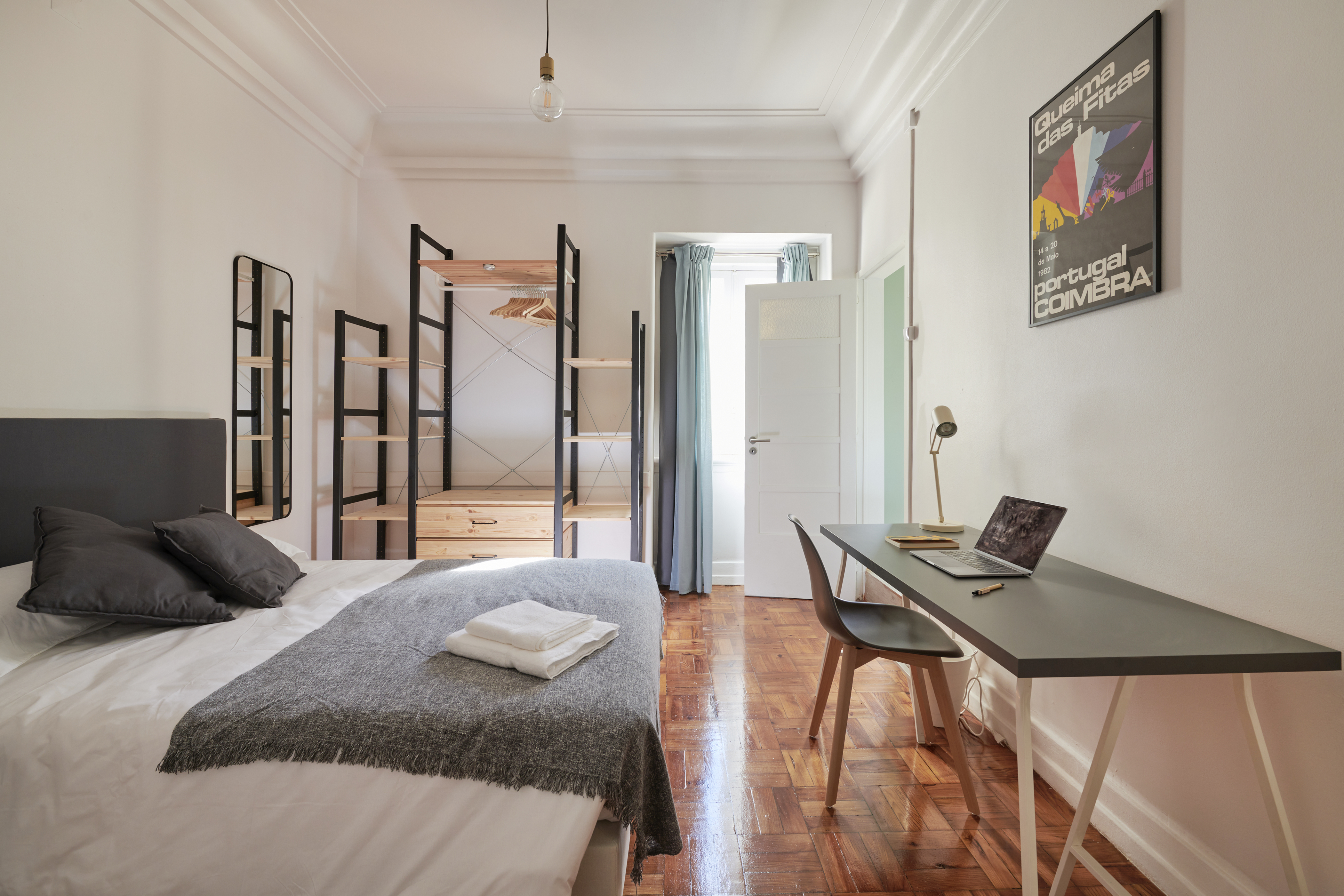 Quarto 4 in Marquês de Pombal, lisboa – photo 1 of 1
