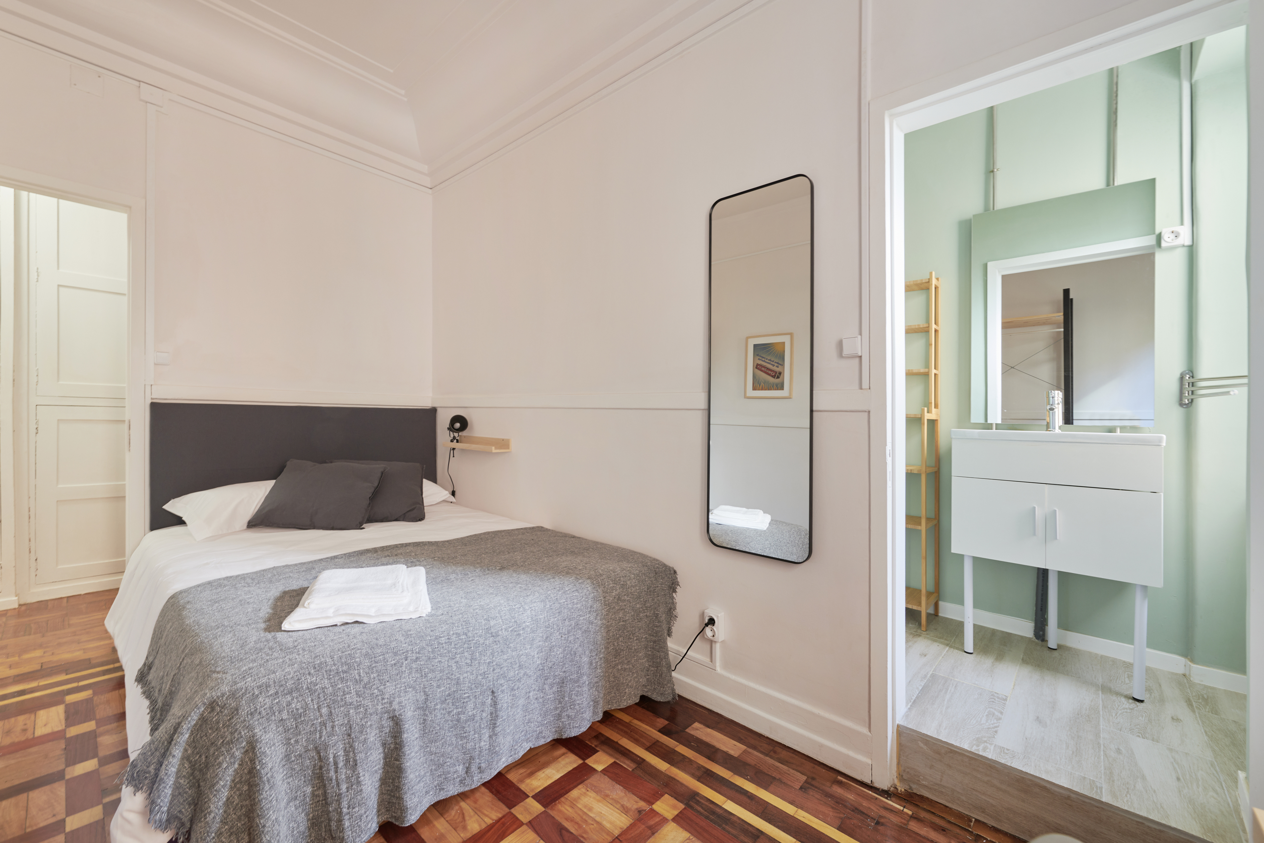Quarto 7 in Marquês de Pombal, lisboa – photo 5 of 28