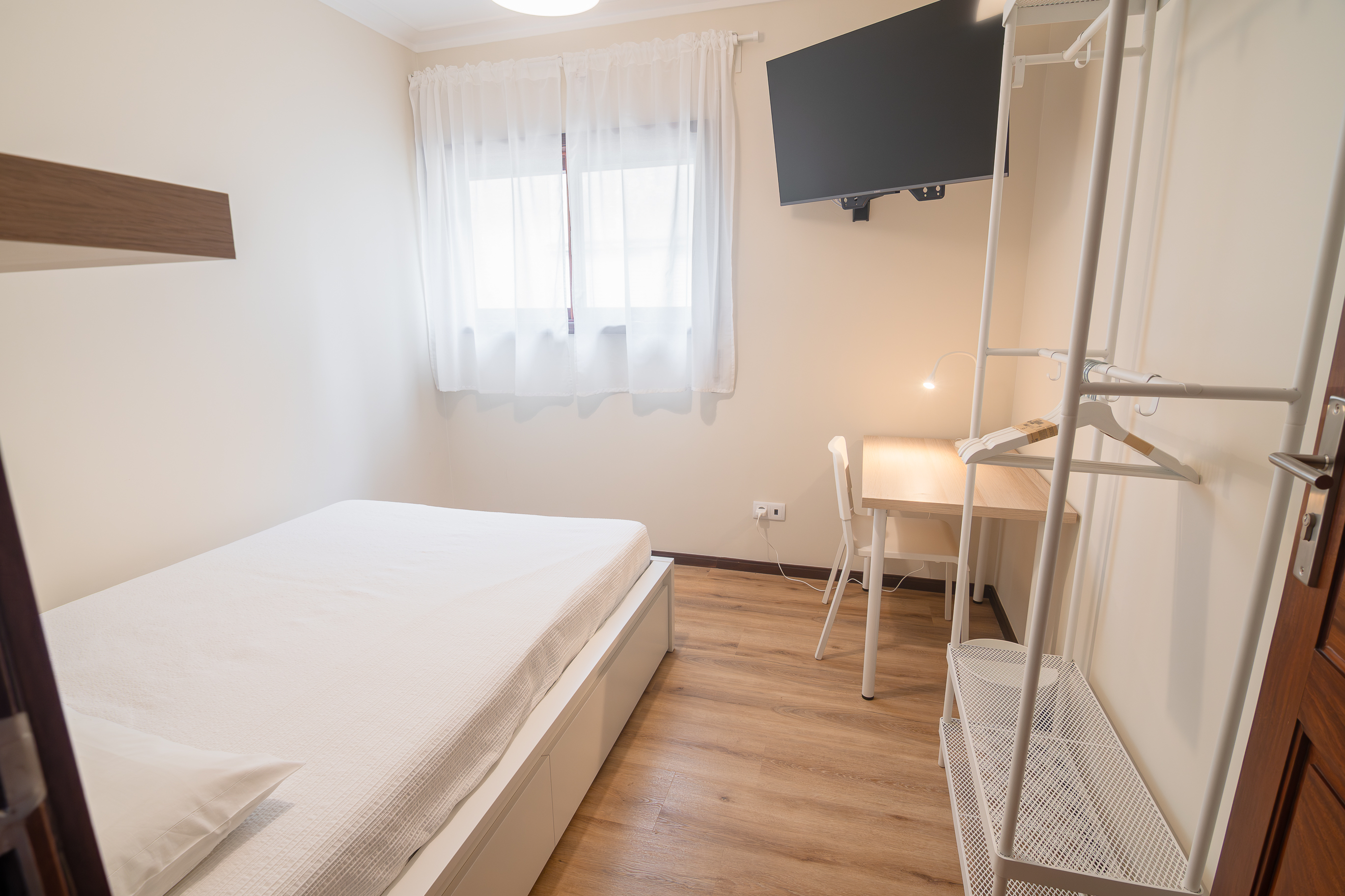 Bedroom 3 in Santo Ovídeo Flat in Mafamude, porto – photo 2 of 19