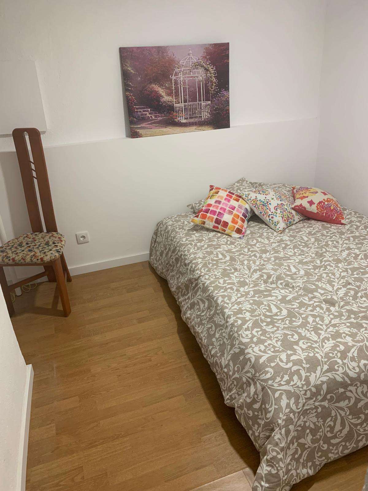 Elegant Double Room 3 in Student Residency on Bairro Alto in lisboa – photo 1 of 2