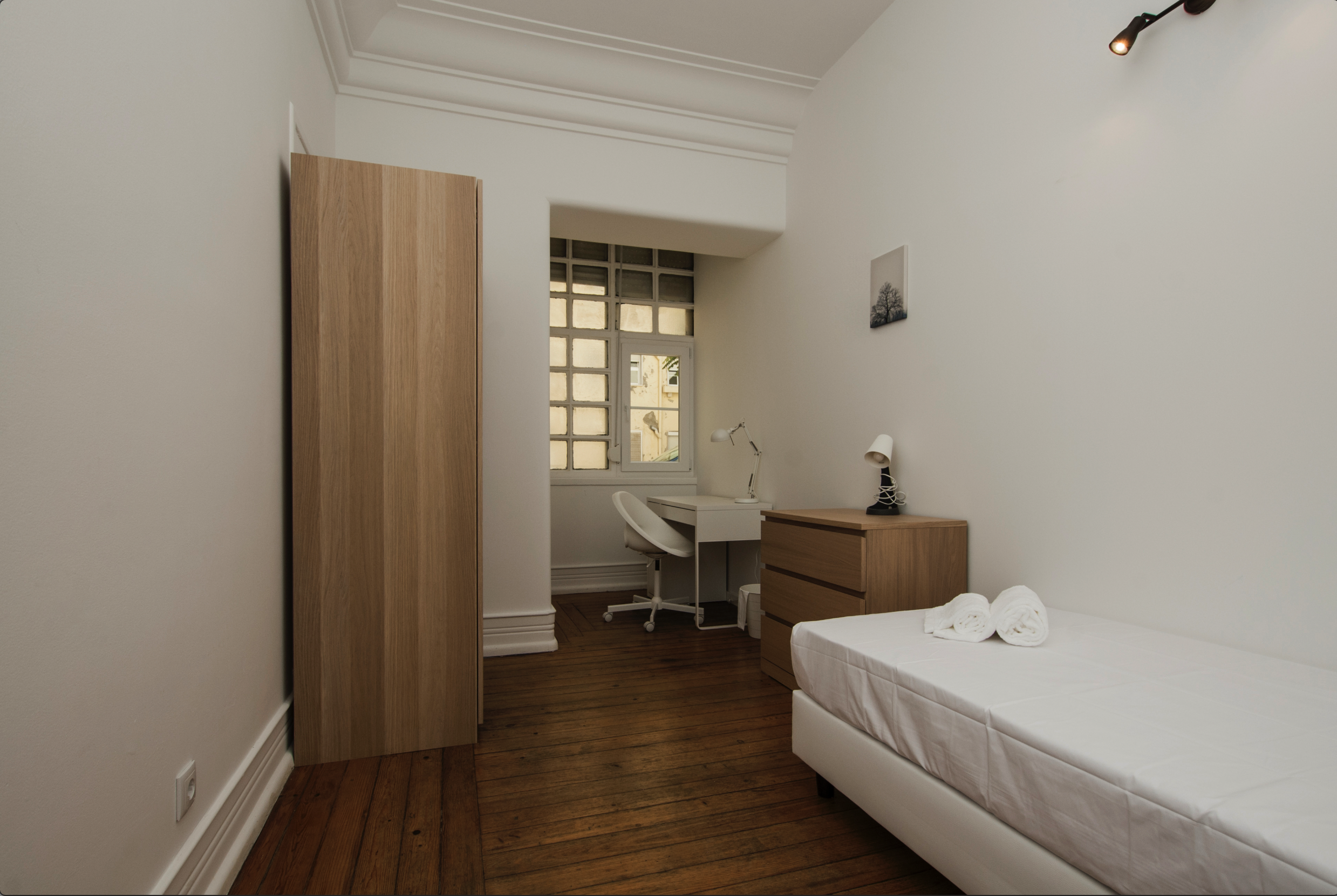 Room 09 in lisboa – photo 1 of 2