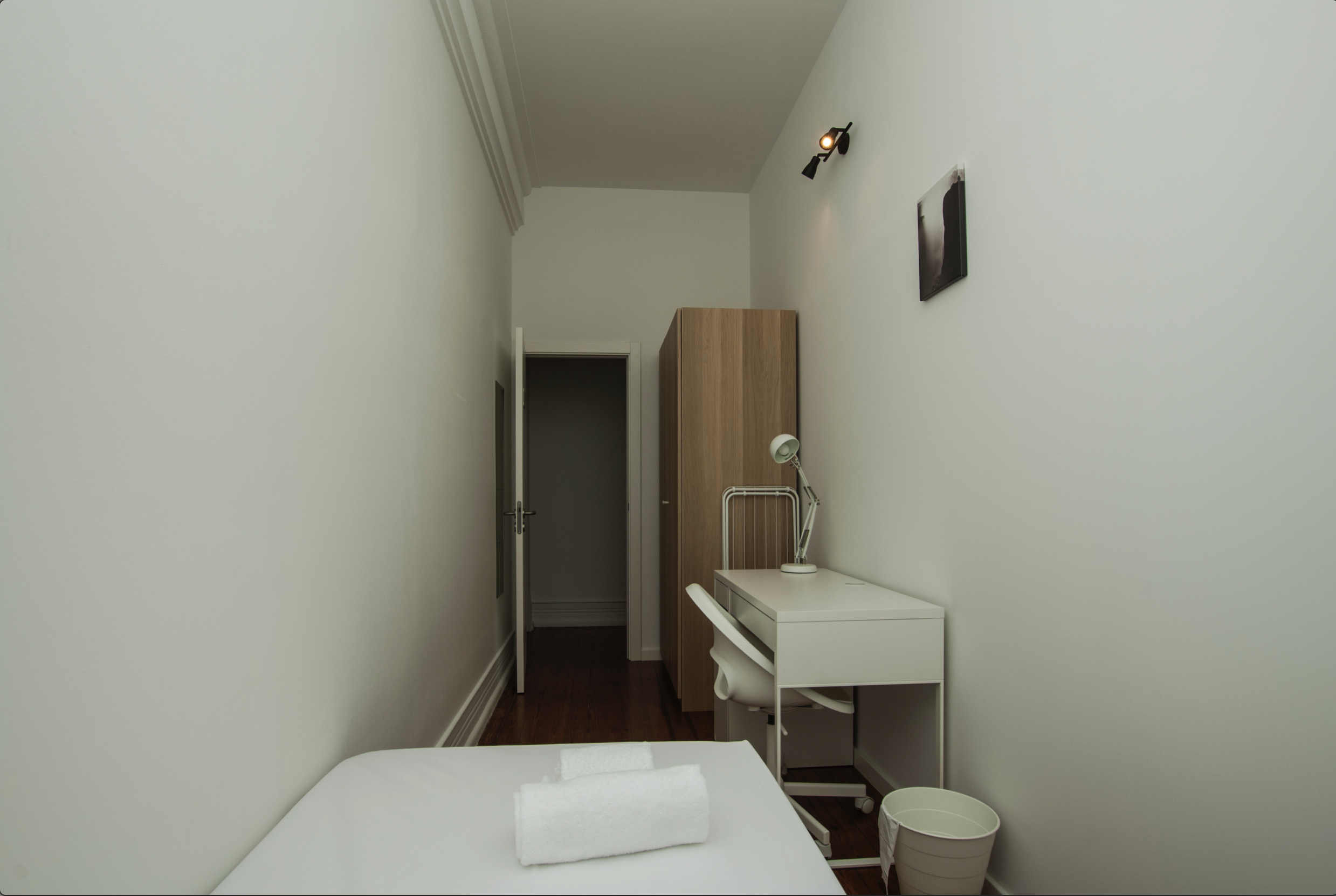 Room 05 in Avenidas Novas, lisboa – photo 2 of 21