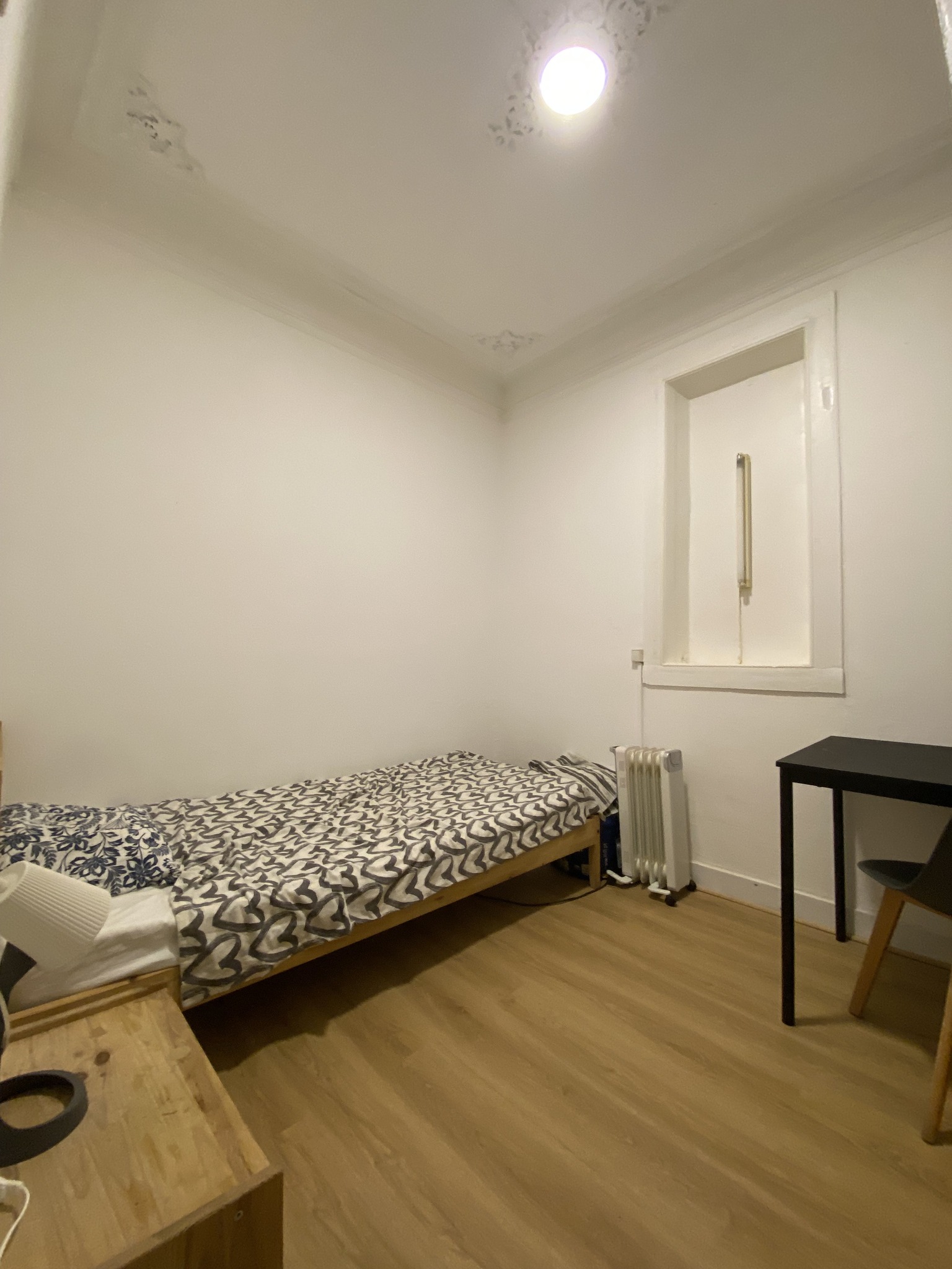 Cozy & Private Single-Bed Room 5 in Shared Apartment em lisboa – foto 1 de 3