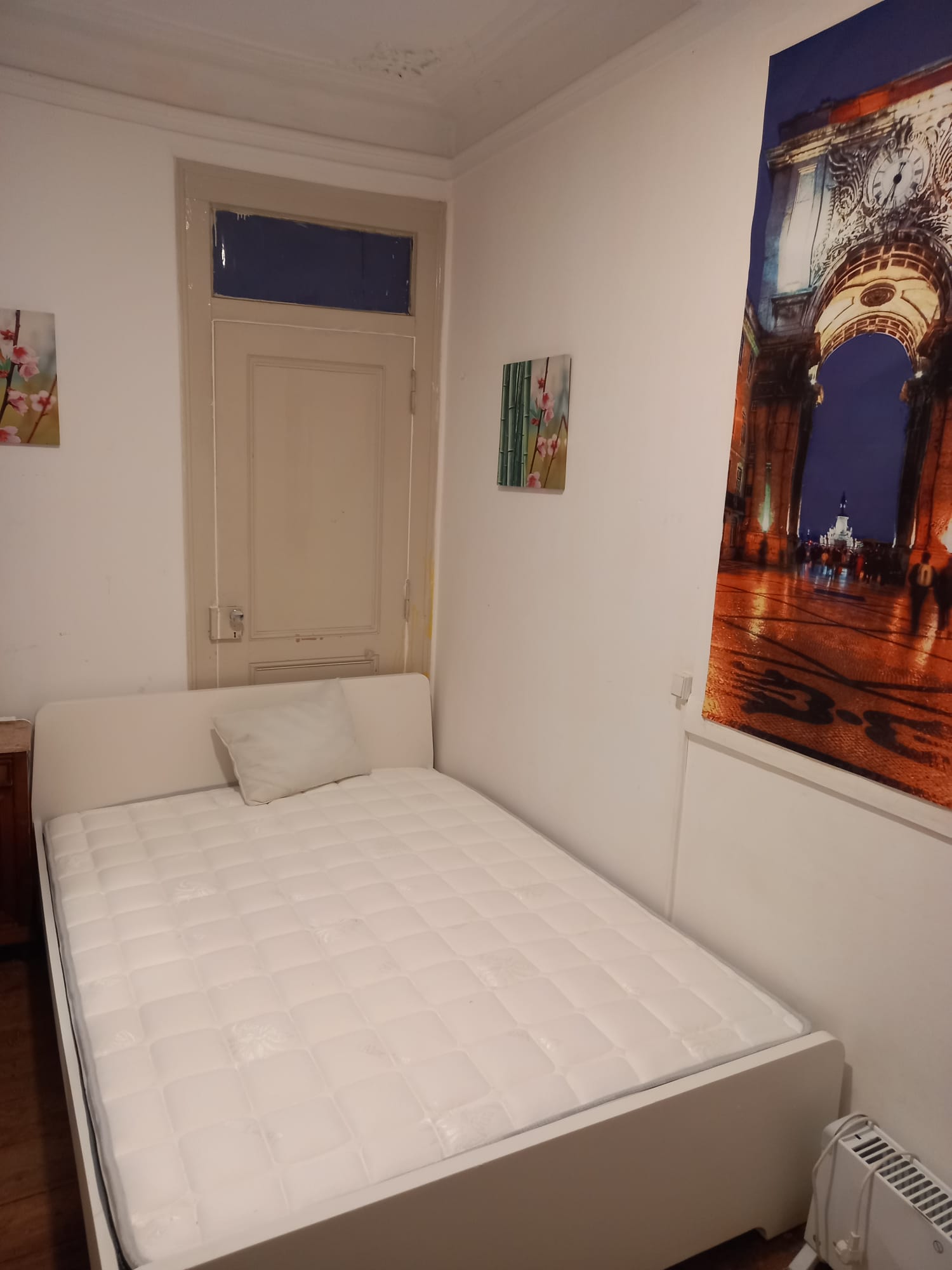 Warm & Inviting Double Room 3 with Character em São Sebastião da Pedreira, lisboa – foto 2 de 15