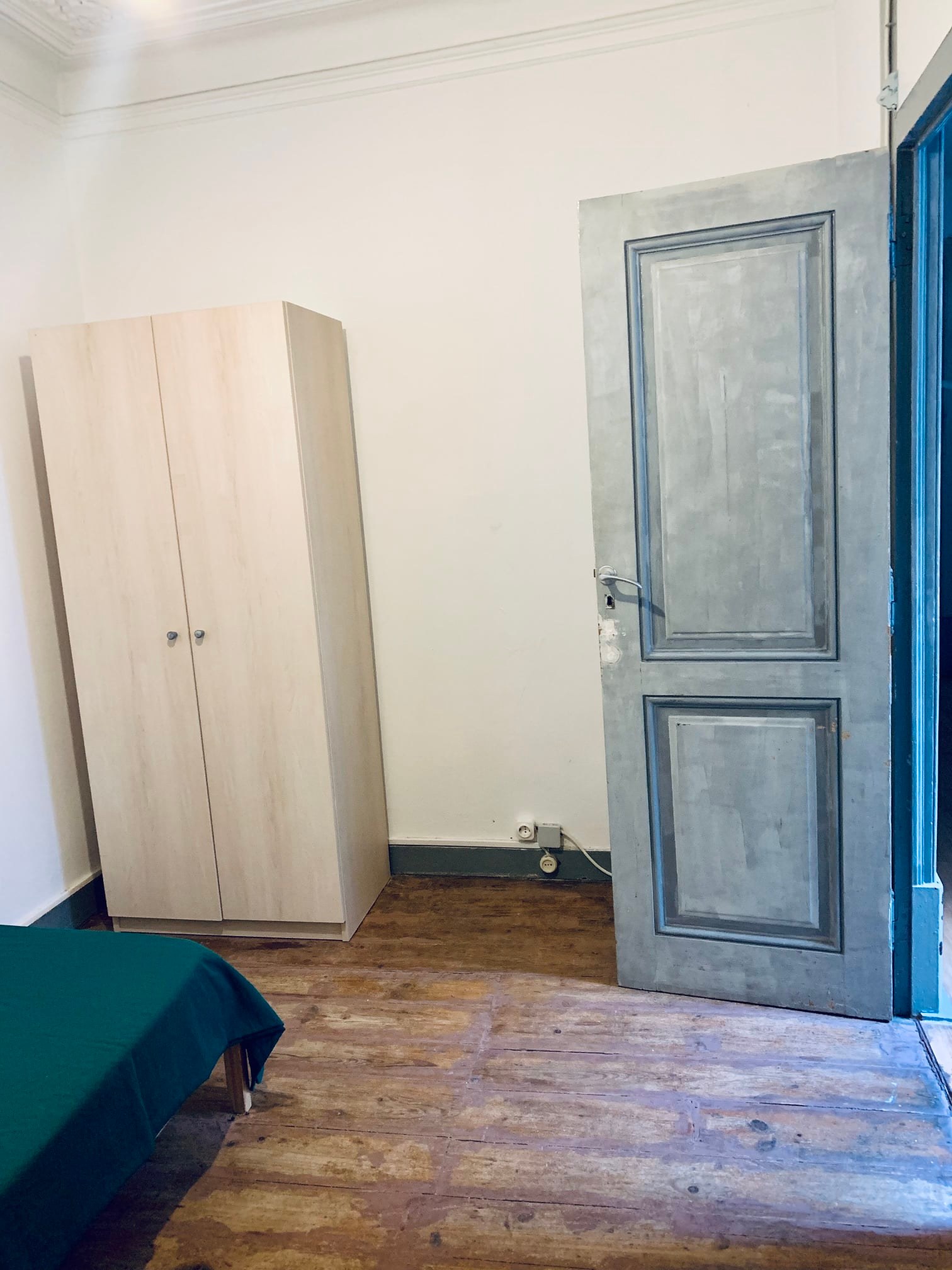 Fascinating Single Room 4 in 8-bedroom Shared Apartment em São Sebastião da Pedreira, lisboa – foto 3 de 15