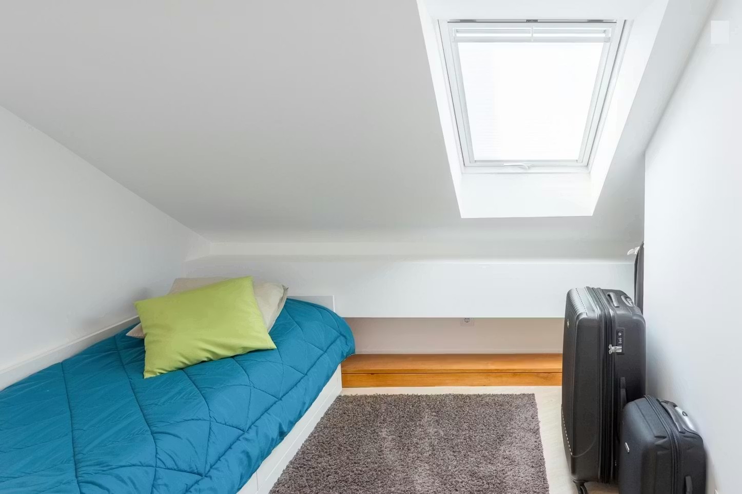 O306 - Cozy Standard Room with Private Bathroom in Rio Tinto, porto – photo 3 of 19