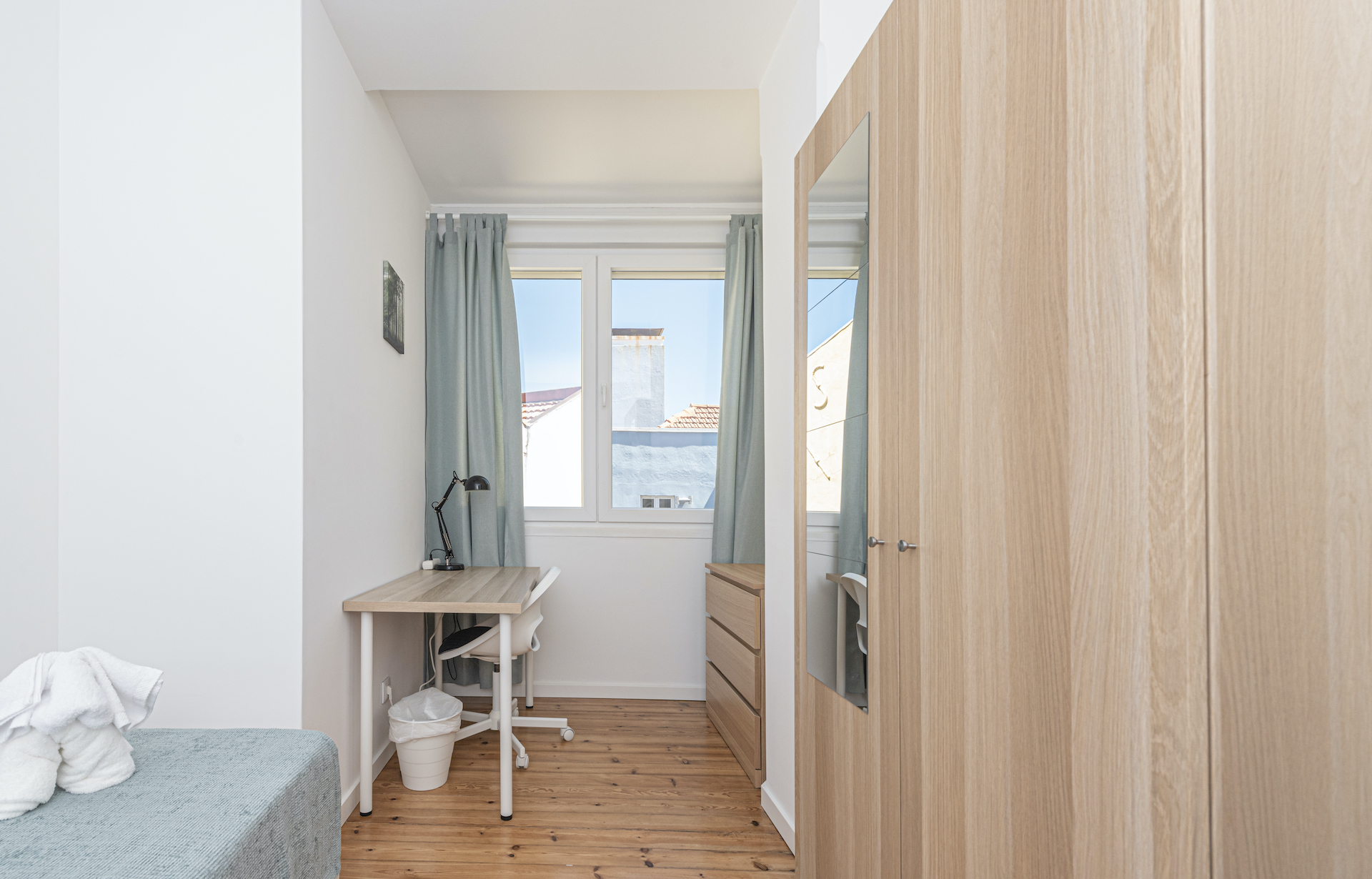 Room 05 in Alcântara, lisboa – photo 2 of 16