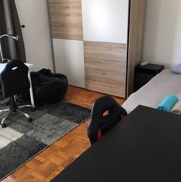 Room 2 in Paranhos, porto – photo 2 of 11