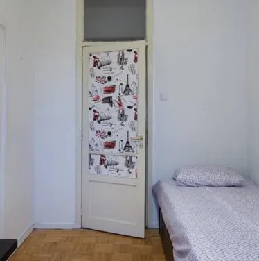 Room 4 in Paranhos, porto – photo 3 of 11
