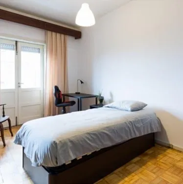 Room 3 in Paranhos, porto – photo 3 of 11