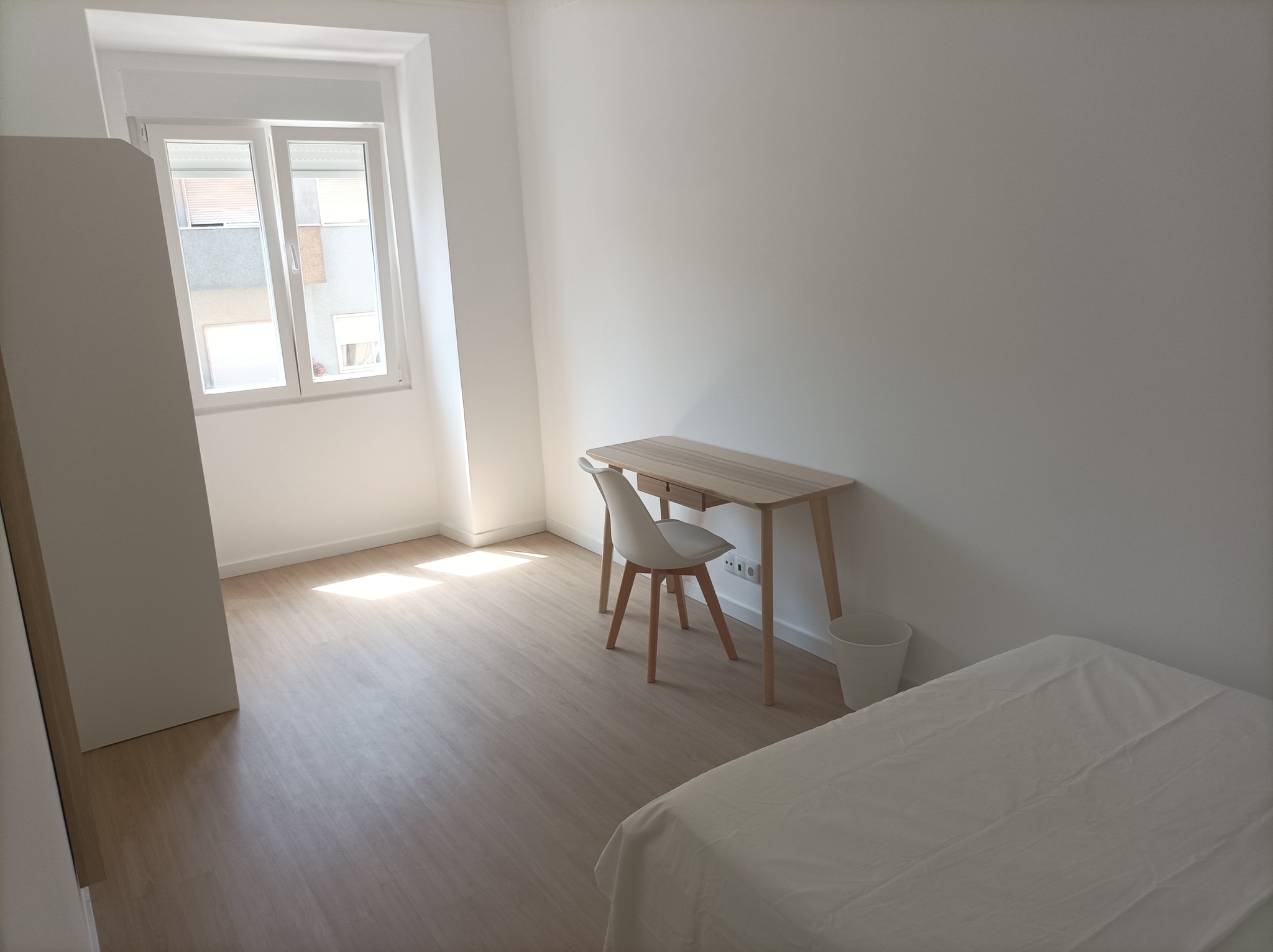 Cozy & Inviting Double Room 3 em São Jorge de Arroios, lisboa – foto 4 de 21