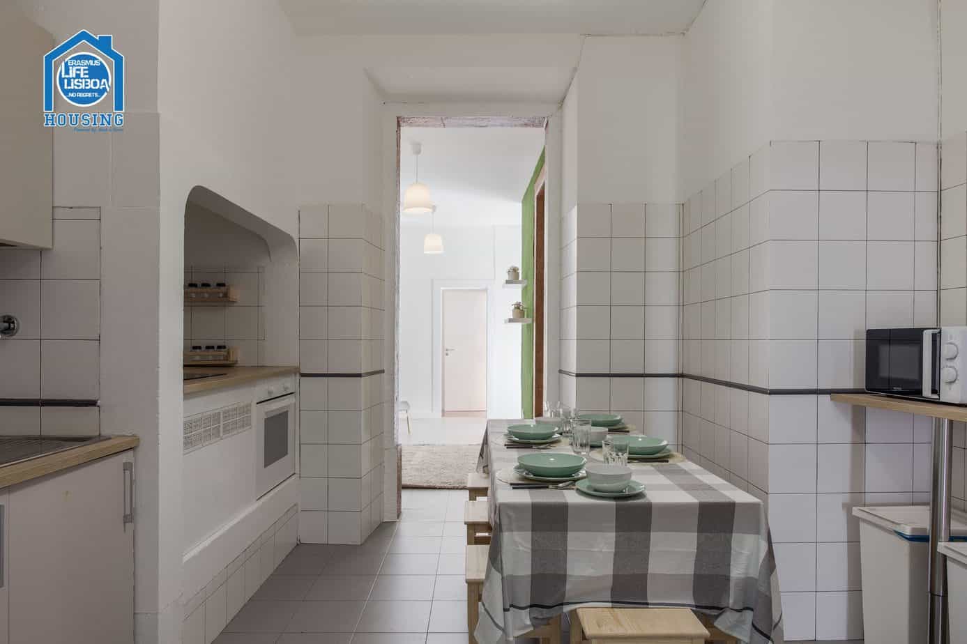 Quiet & Bright Room 7 in Furnished Santos-o-Velho Flat em Santos-o-Velho, lisboa – foto 5 de 18