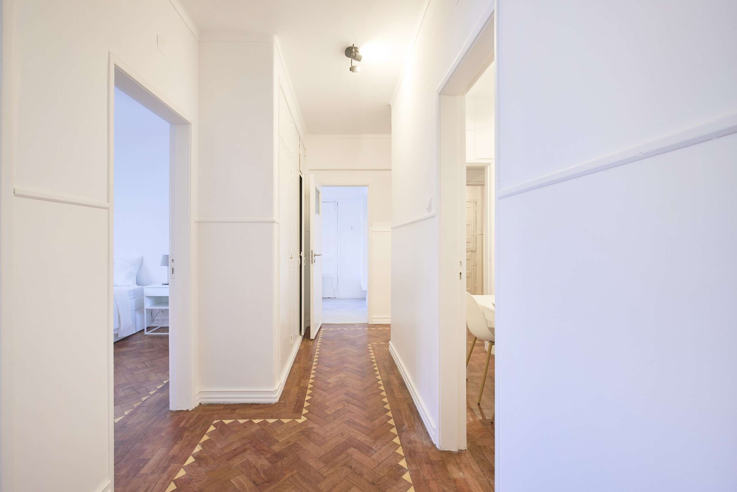 Cosy Room 1 & Abundant Light em São Sebastião da Pedreira, lisboa – foto 5 de 15