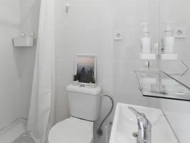 Room 2 in Lordelo do Ouro e Massarelos, porto – photo 4 of 12