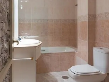 Room 1 in Paranhos, porto – photo 4 of 10