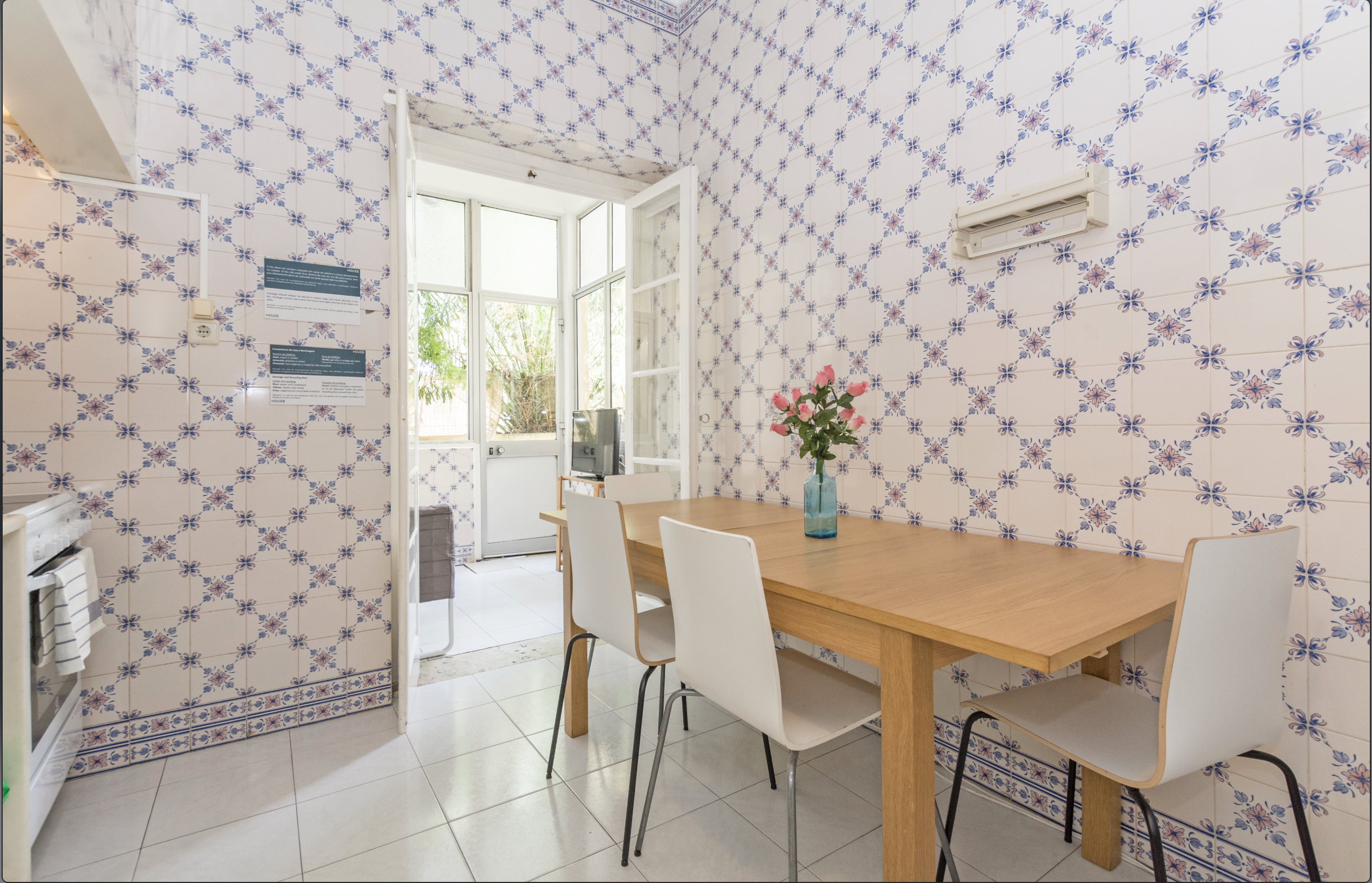 Room 602 in Santos-o-Velho, lisboa – photo 5 of 15