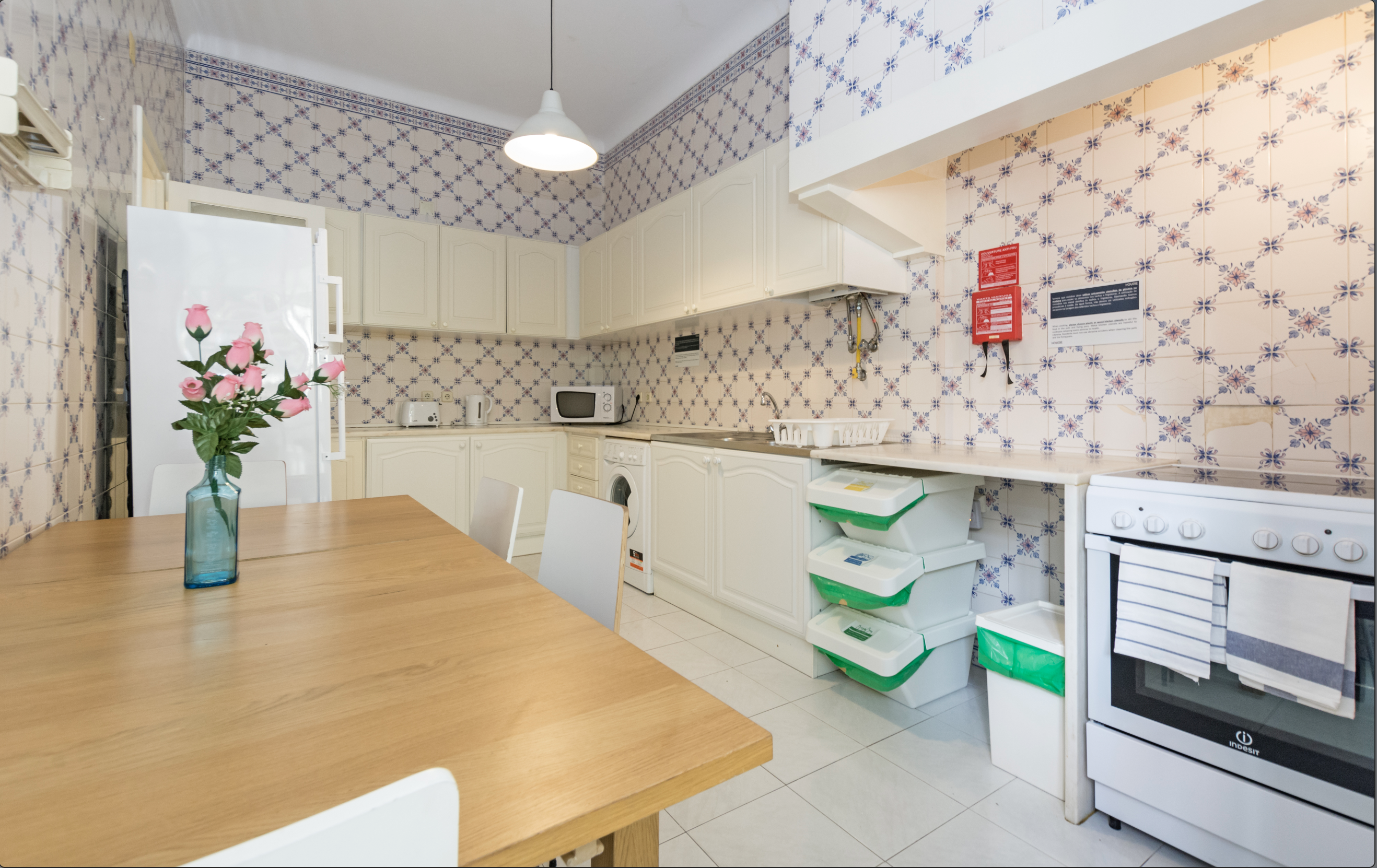 Room 602 in Santos-o-Velho, lisboa – photo 3 of 15