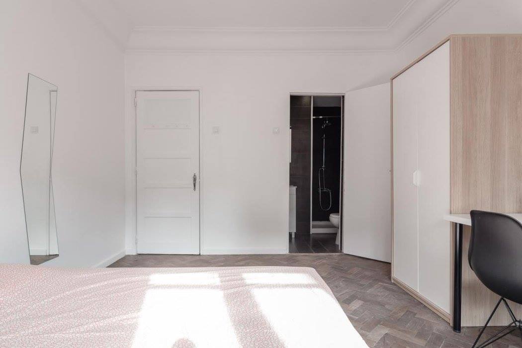 Cozy Double Room 7 – Shared Comfort & Style in São Jorge de Arroios, lisboa – photo 5 of 23