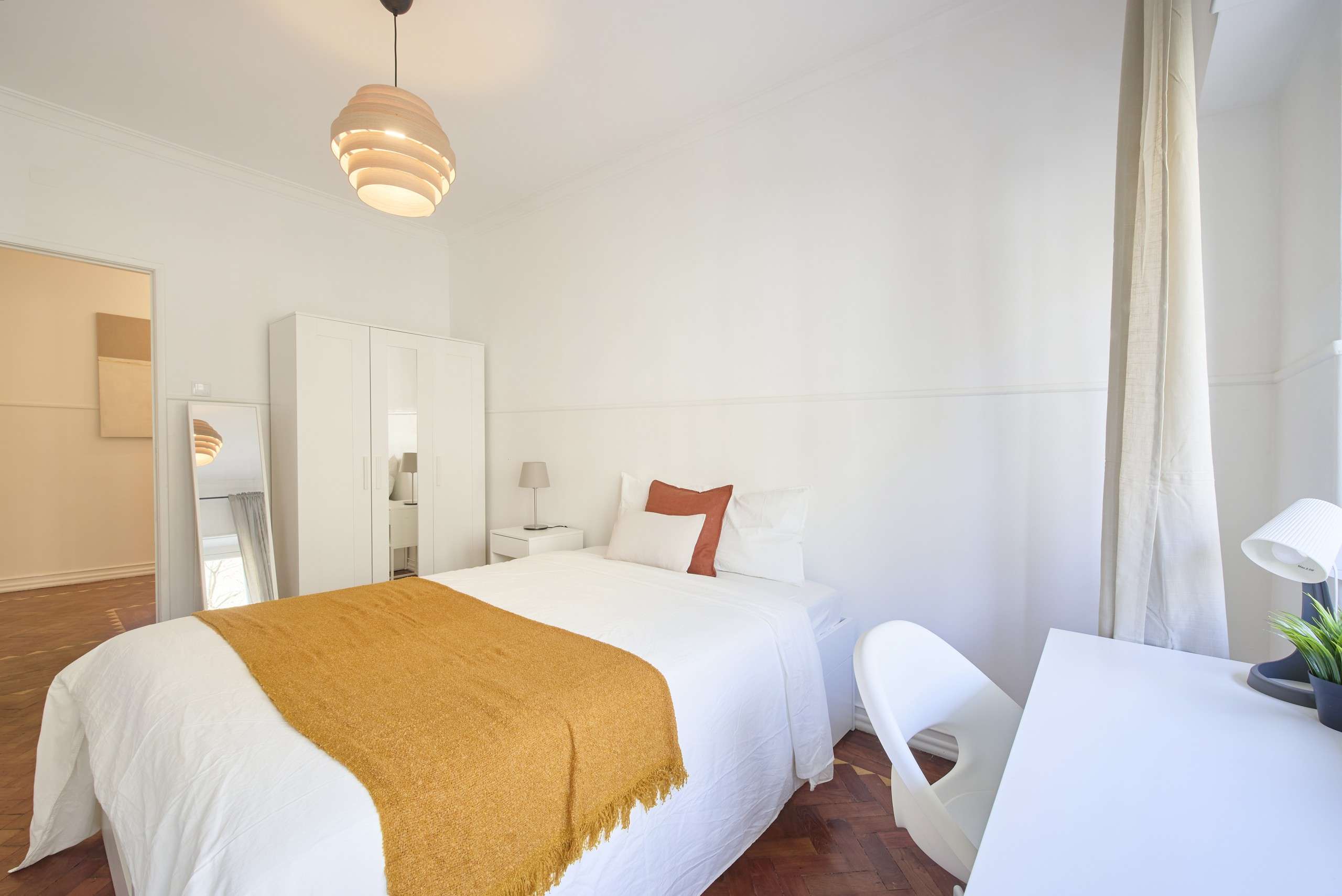 Brand-New Double Room 4 Living em São Sebastião da Pedreira, lisboa – foto 2 de 15