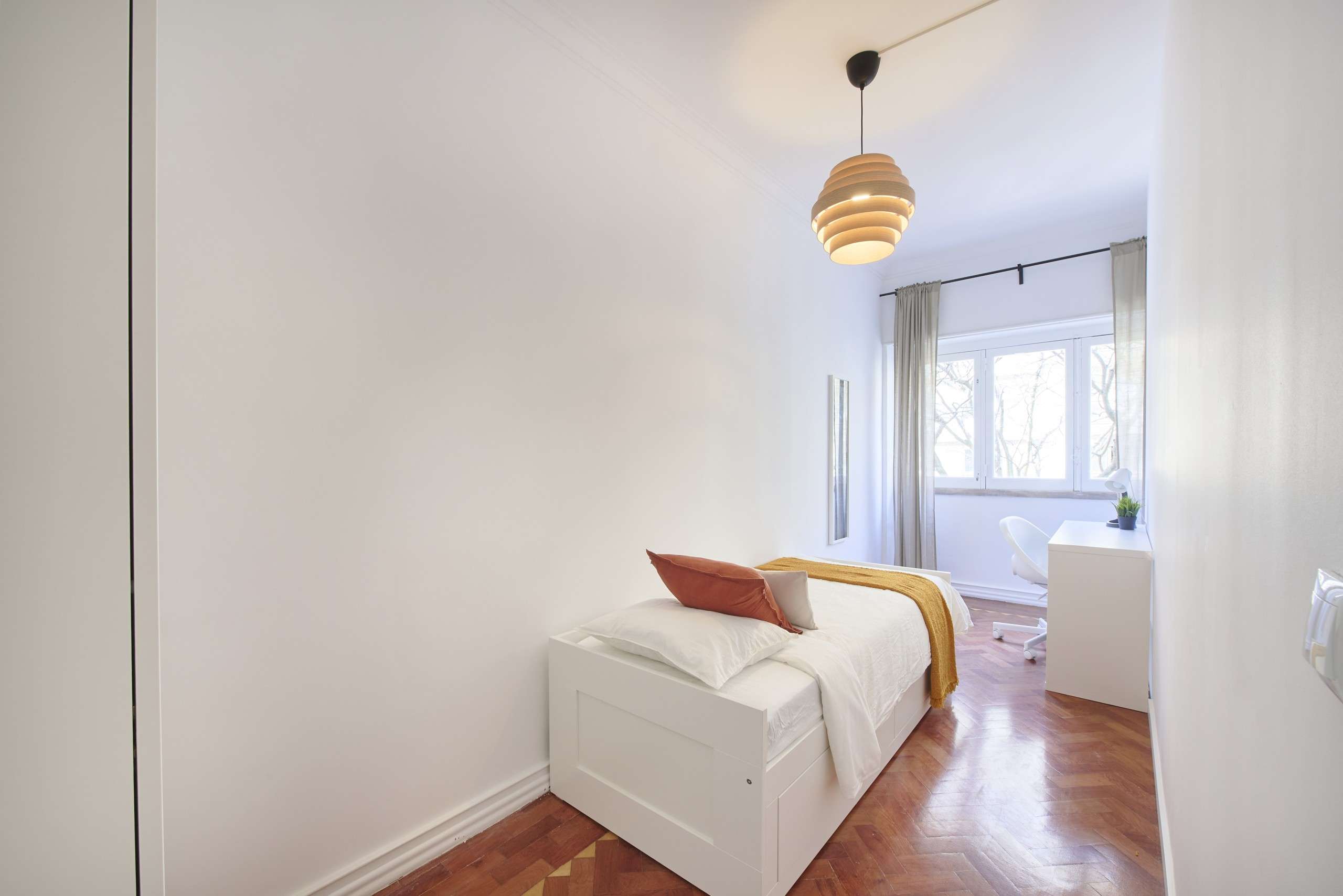 Cosy Room 1 & Abundant Light em São Sebastião da Pedreira, lisboa – foto 3 de 15