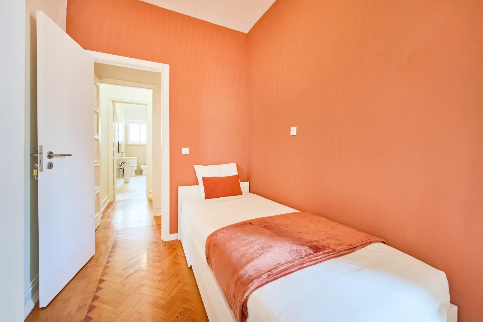 Room 7 - Single Room em Arroios, Lisbon – foto 4 de 18