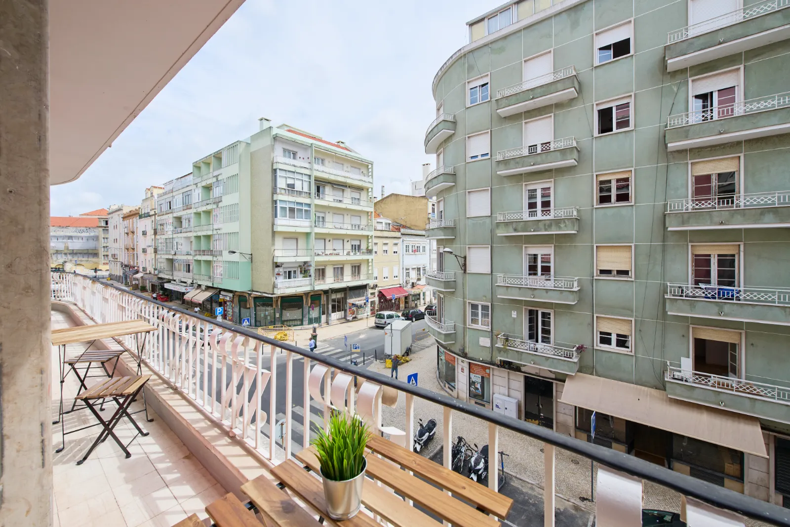Room 7 - Single Room in lisboa – photo 1 of 6
