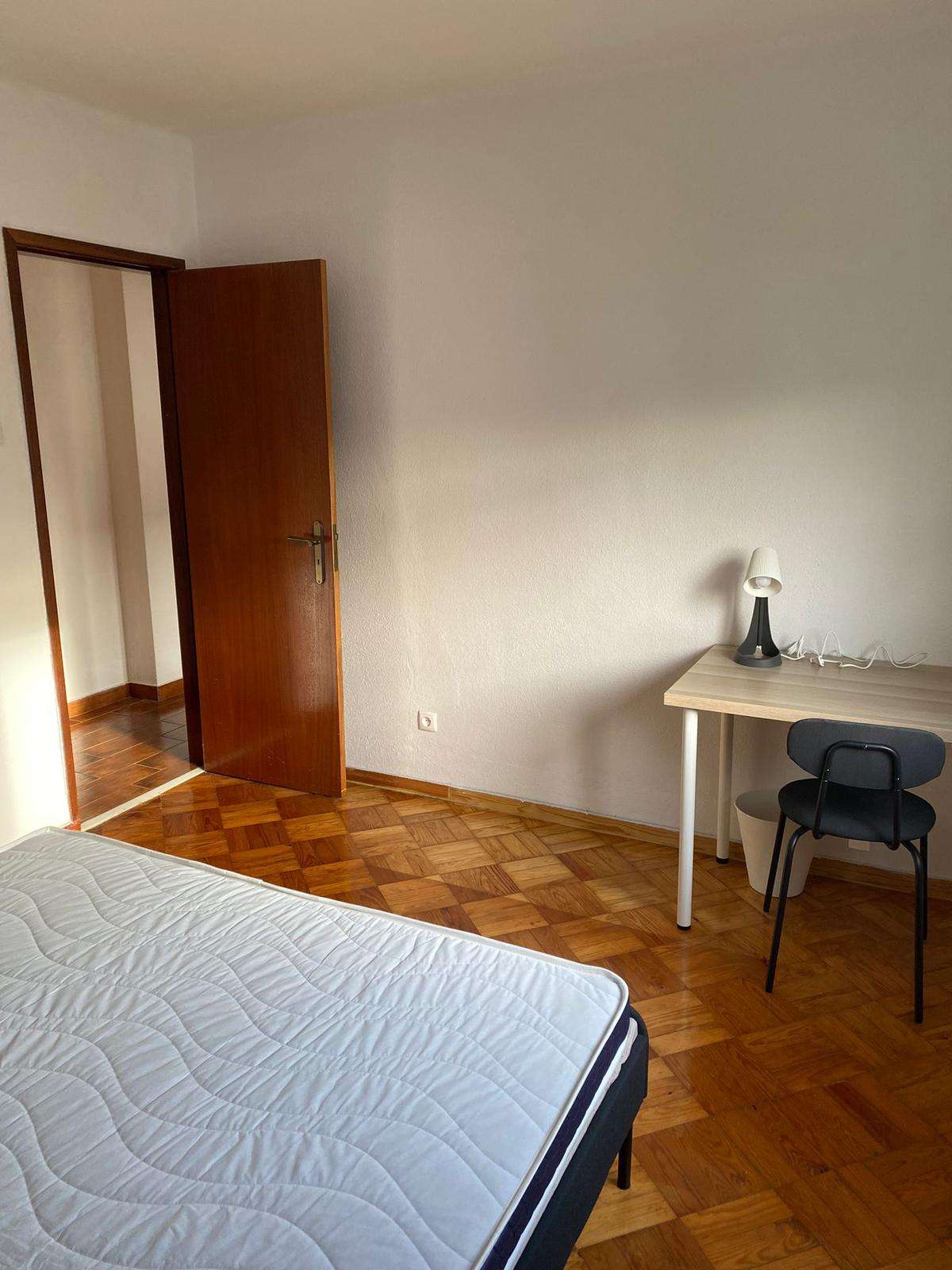 Room 1 in Odivelas, lisboa – photo 3 of 10