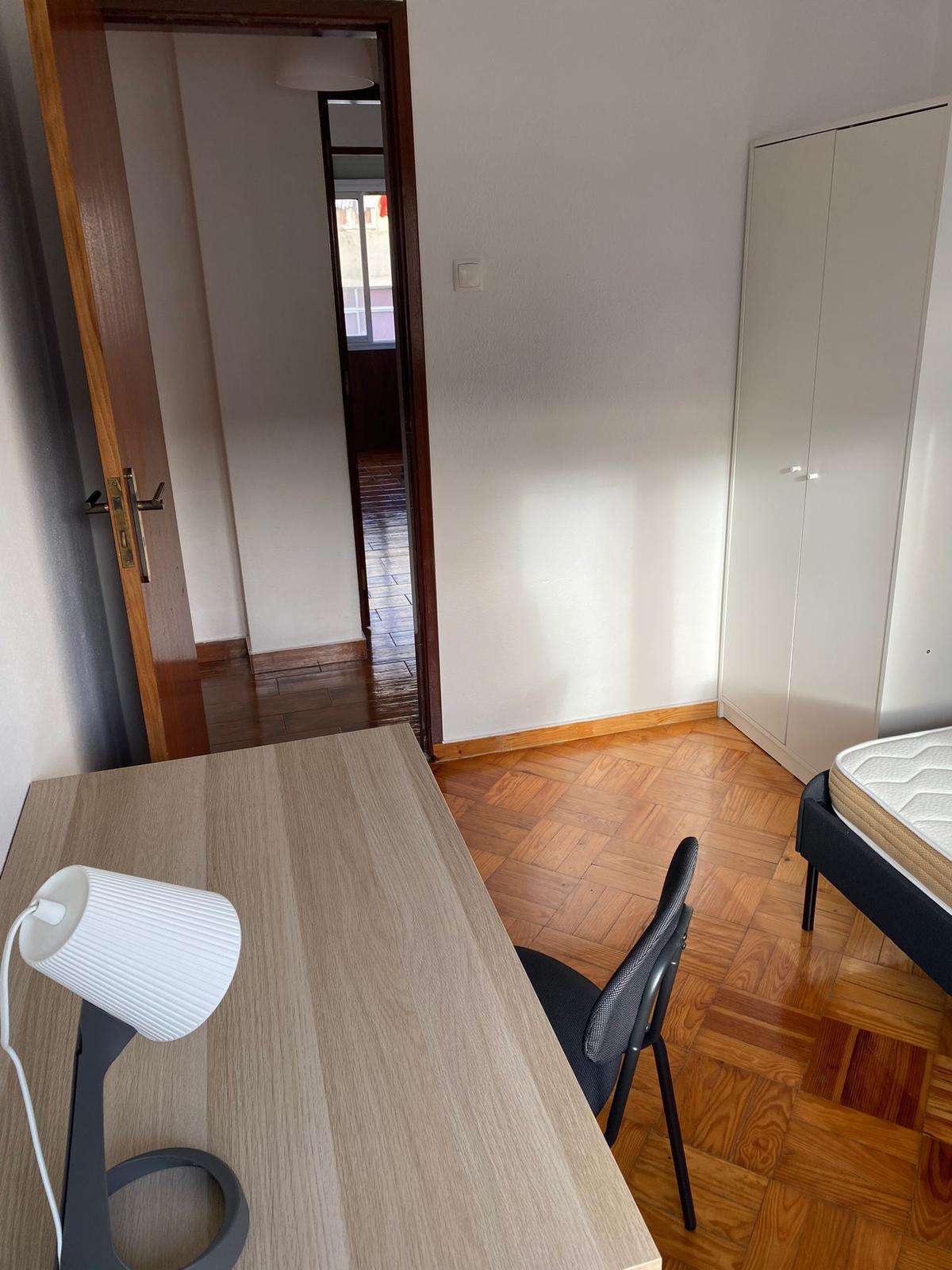 Room 4 in Odivelas, lisboa – photo 2 of 8