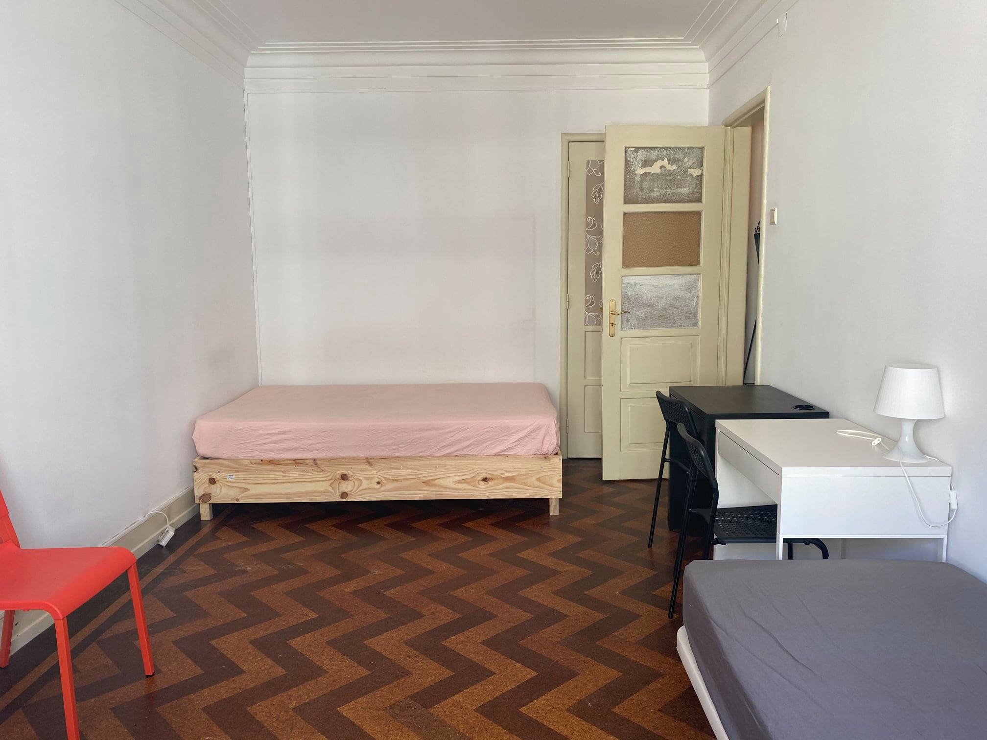 Room 3 em Penha de França, lisboa – foto 4 de 17