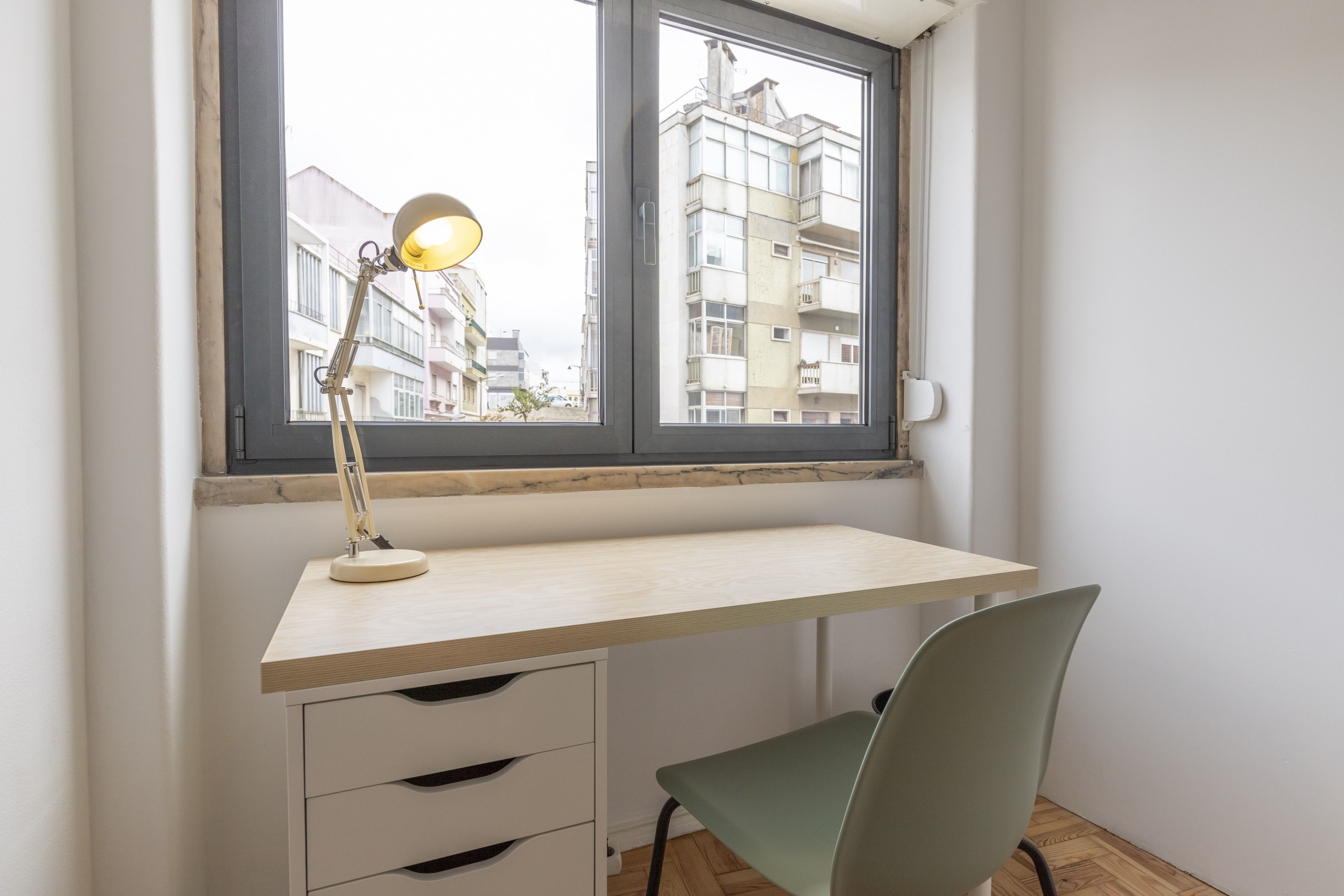 Comfortable Double Room 1 em Bairro do Rego, lisboa – foto 3 de 14