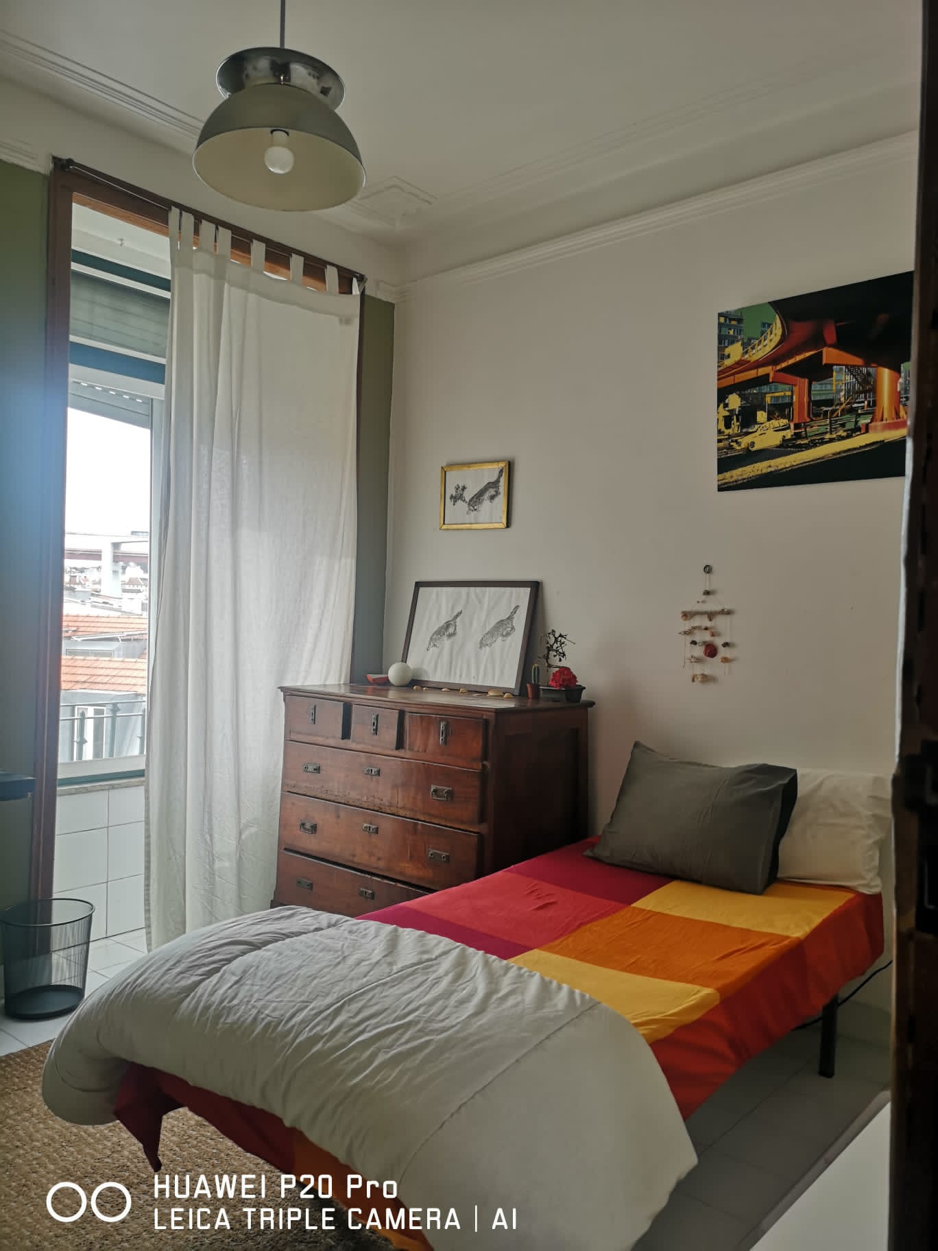 Inviting Cozy Room 2 em lisboa – foto 1 de 4
